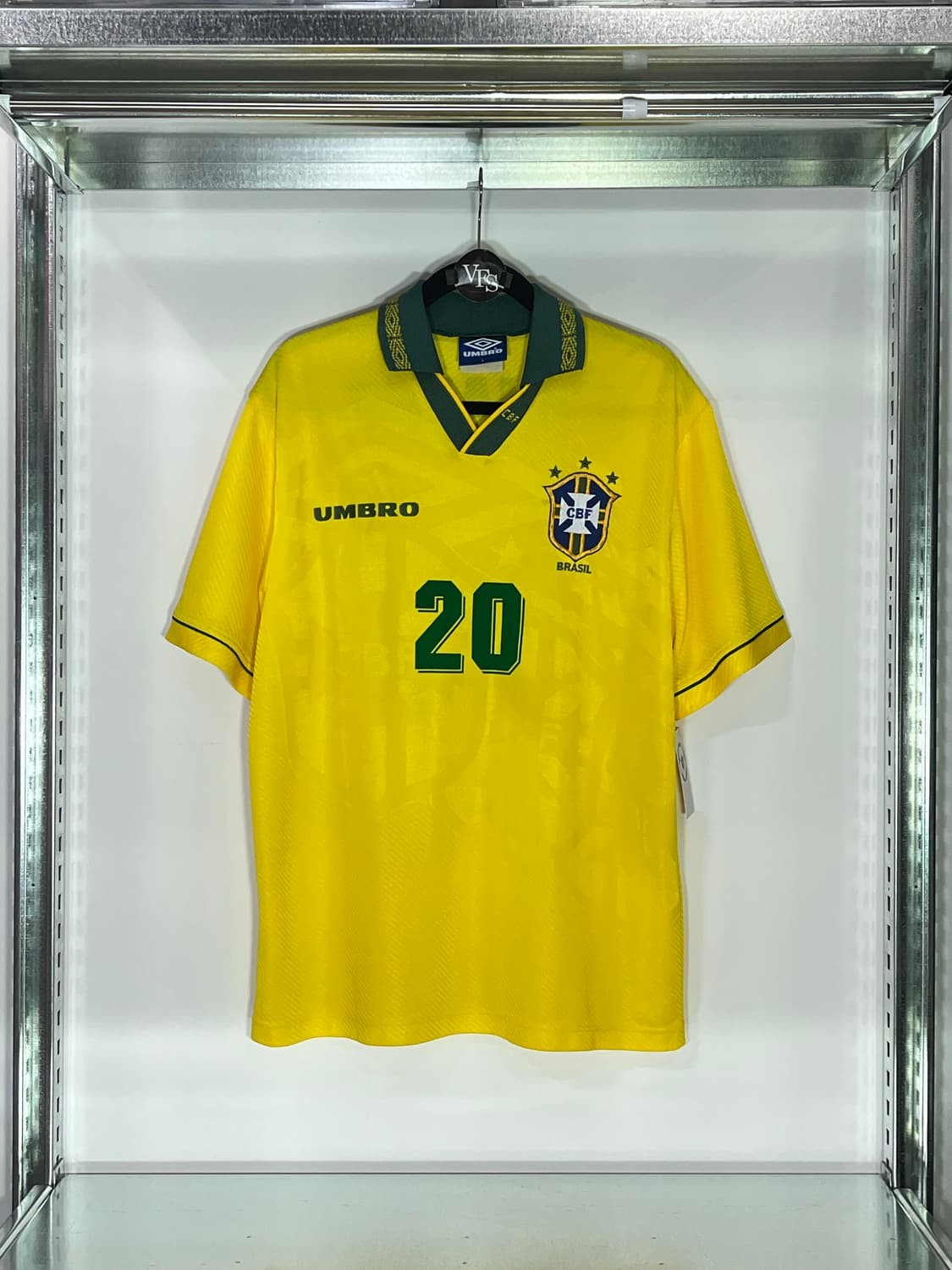 엄브로 93-94 브라질 홈 호나우두 상품이미지1