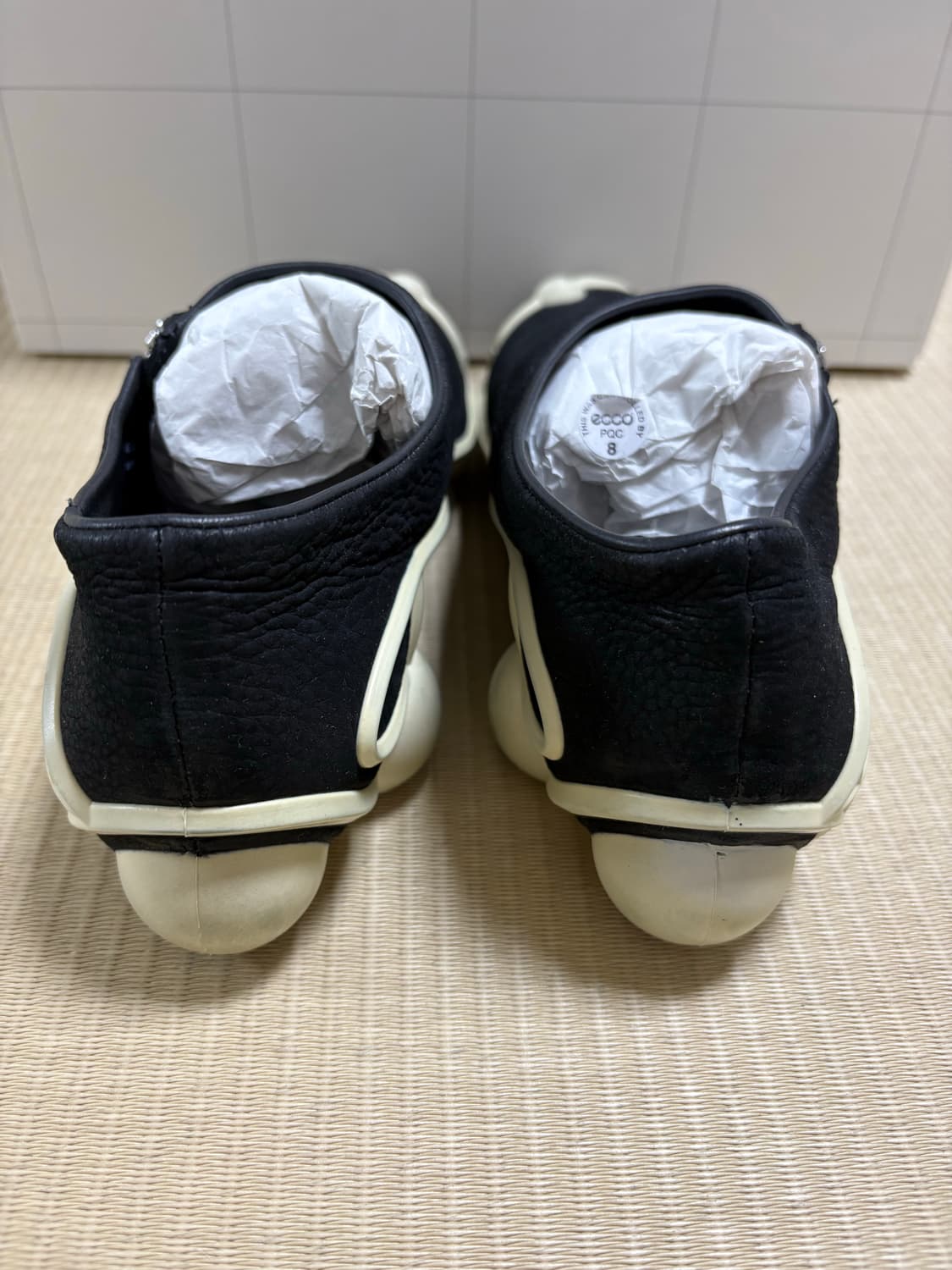 Kiko Kostadinov 키코X에코 콜렉티브 상품이미지5