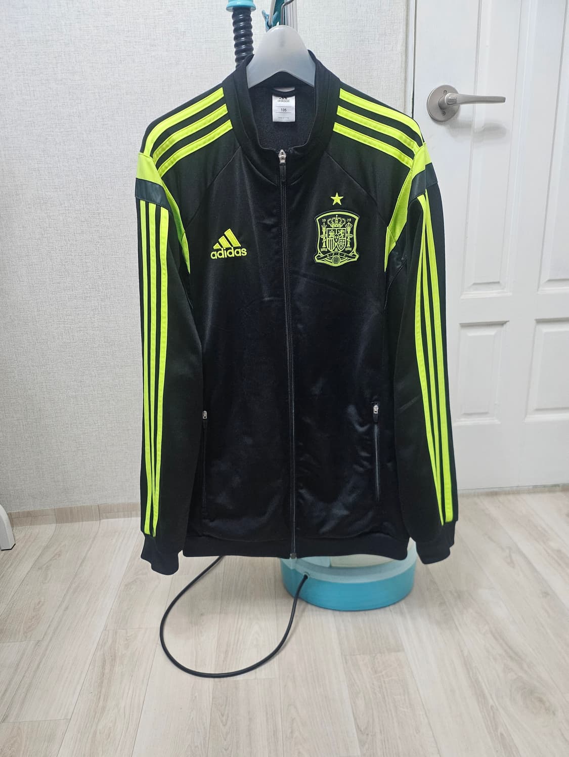 (105)XL ☆초대장급☆ 아디다스 스페인 [블랙형광] 트랙탑져지 상품이미지1
