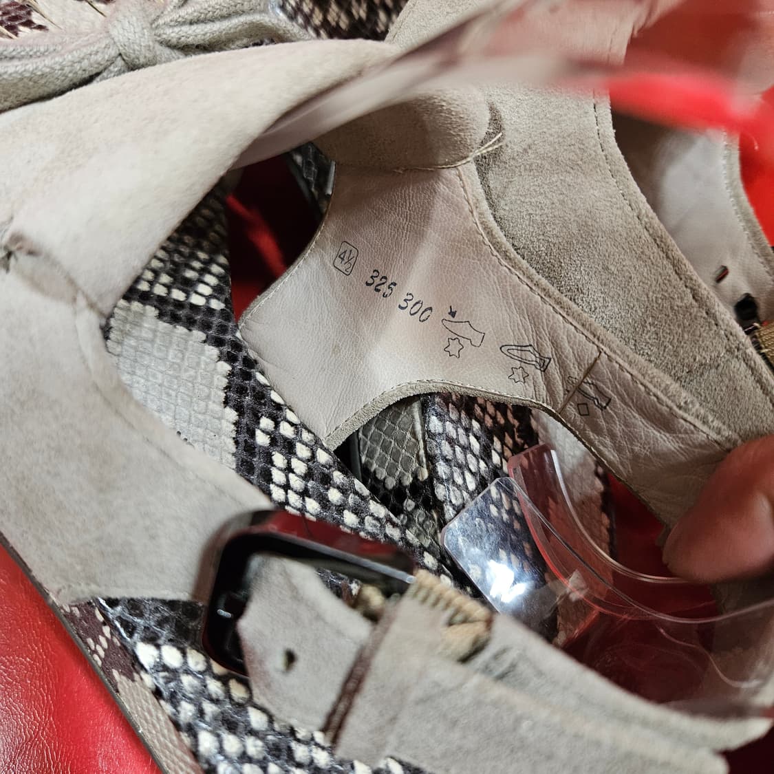 Kennel & Schmenger 파이톤 테슬 스웨이드 샌들 상품이미지6