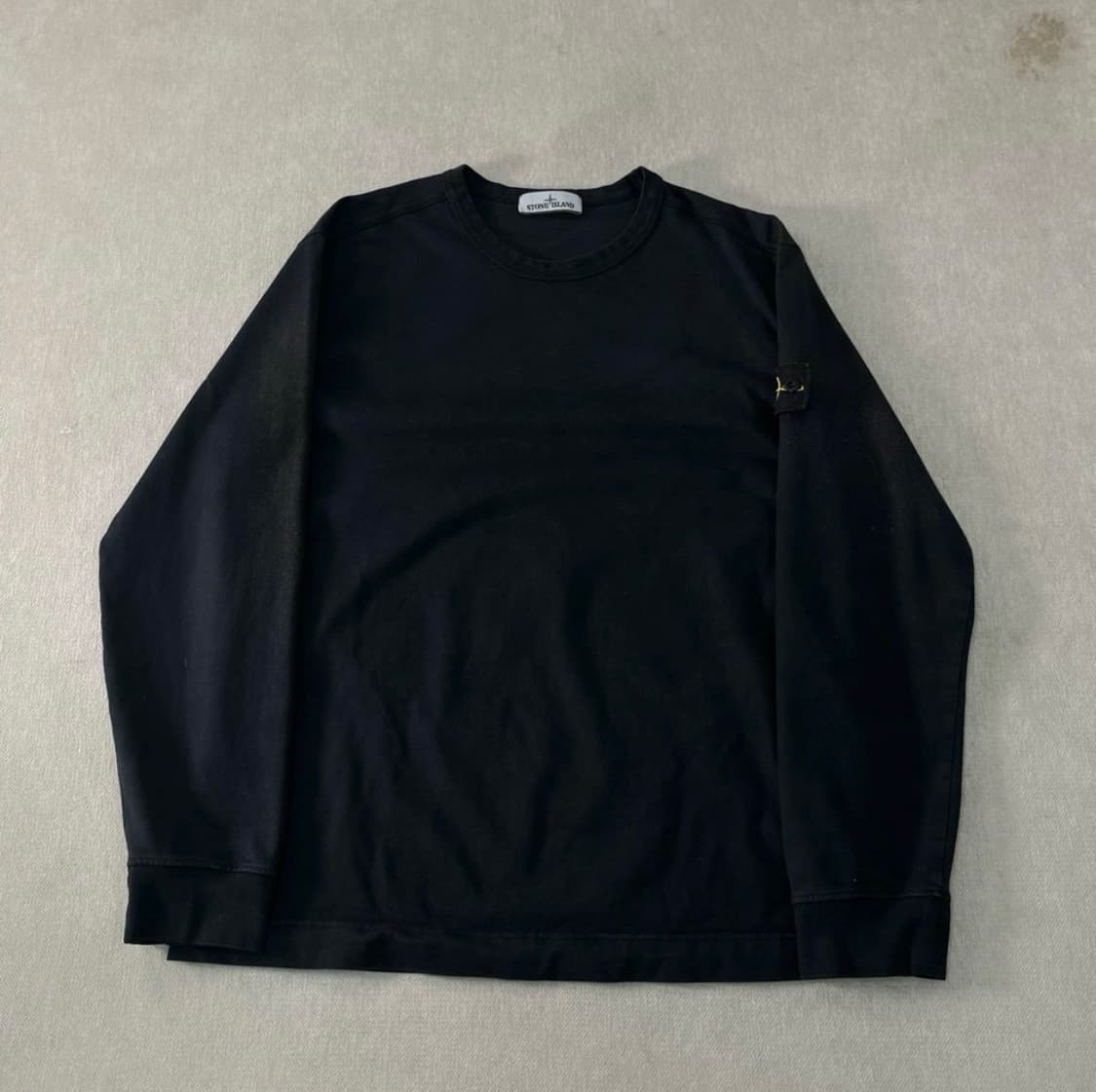 스톤아일랜드 맨투맨 100 상품이미지1