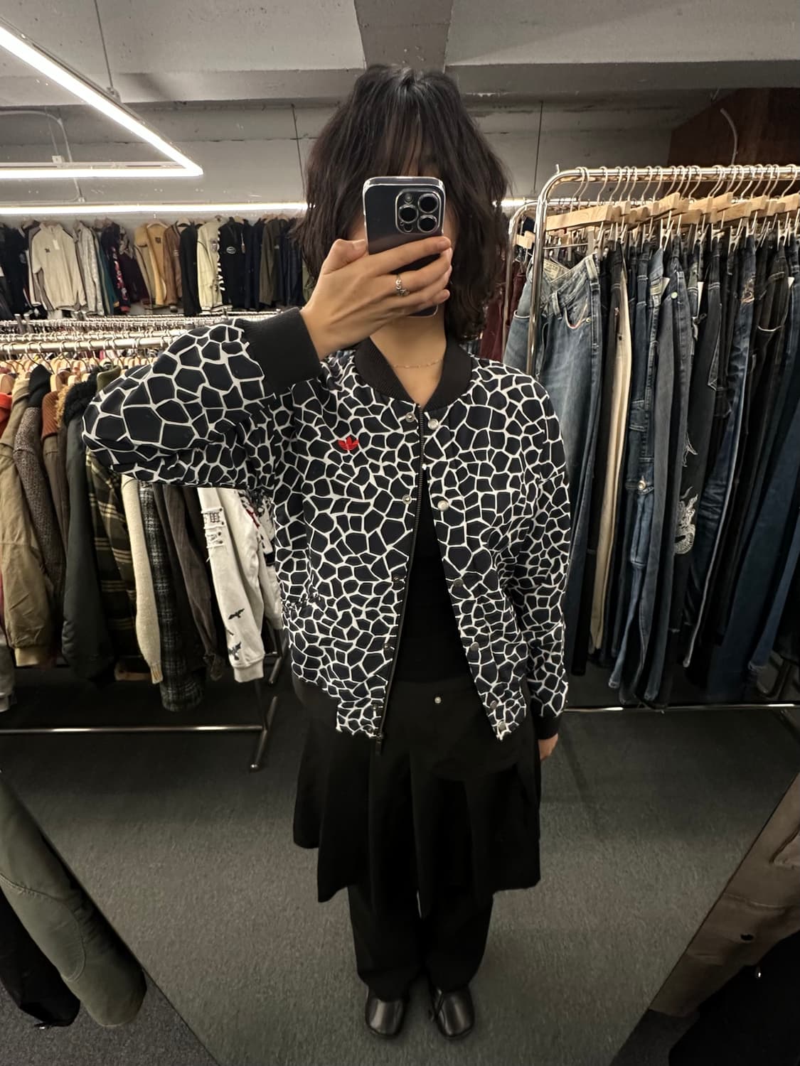 85)아디다스 빈티지 Animal 프린팅 봄버 자켓 상품이미지2