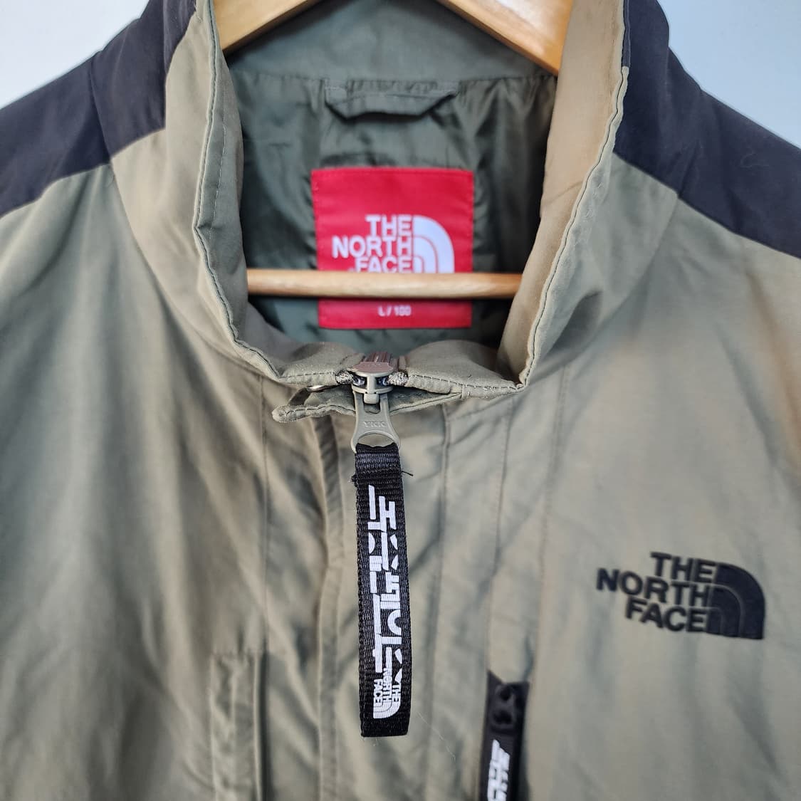 노스페이스 바람막이 점퍼 상품이미지2