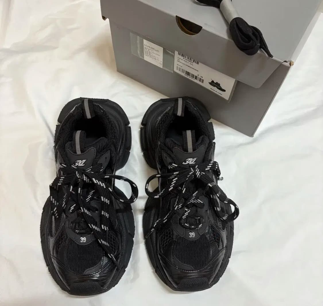 발렌시아가 3xl (39size) 상품이미지1