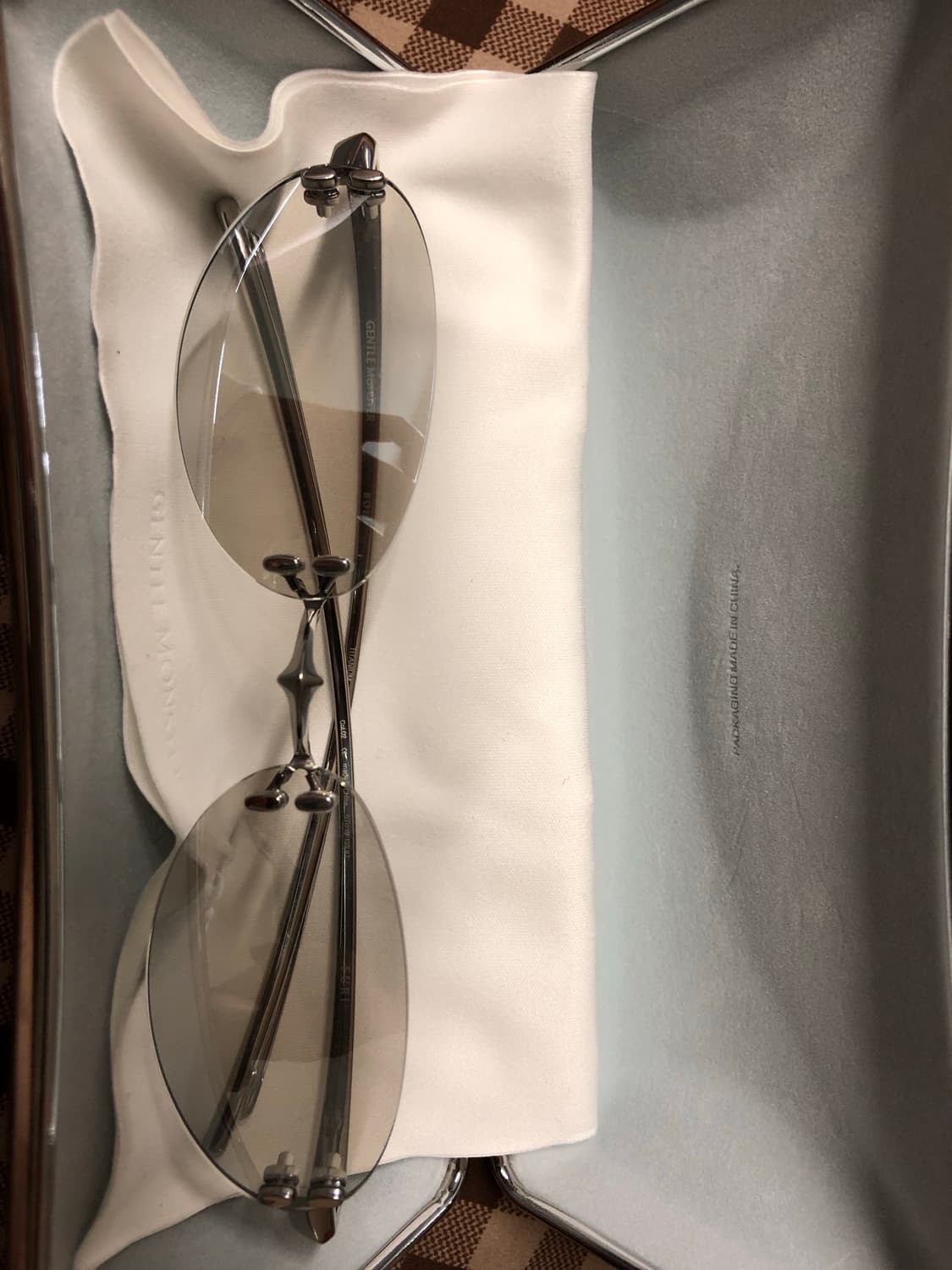 젠틀몬스터 퓨리 02 실버그레이 선글라스 상품이미지6