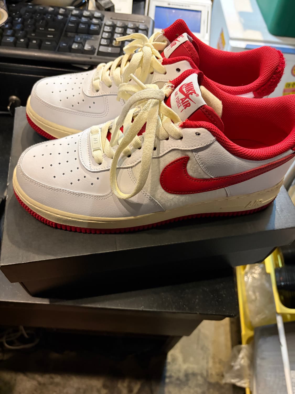 나이키 에어포스  07 LV8 화이트 짐레드  265 상품이미지7