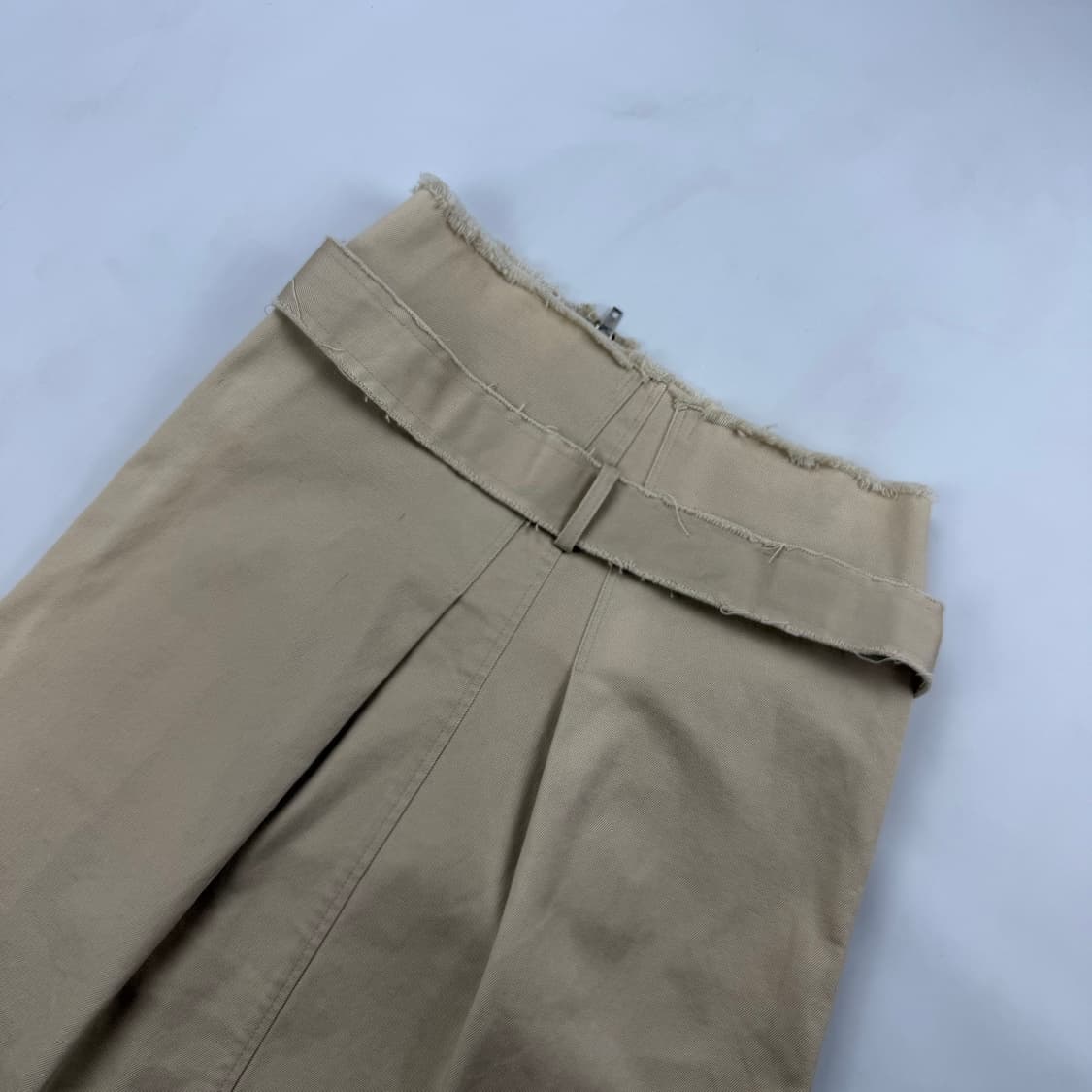 로우 클래식 벨티드 울 미디 스커트 상품이미지8