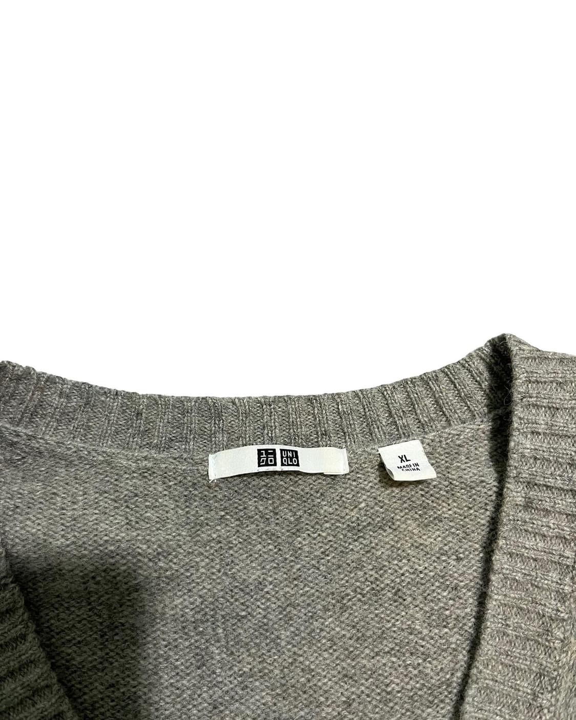 [XL] 유니클로 JPN 울 브이넥 니트 상품이미지4
