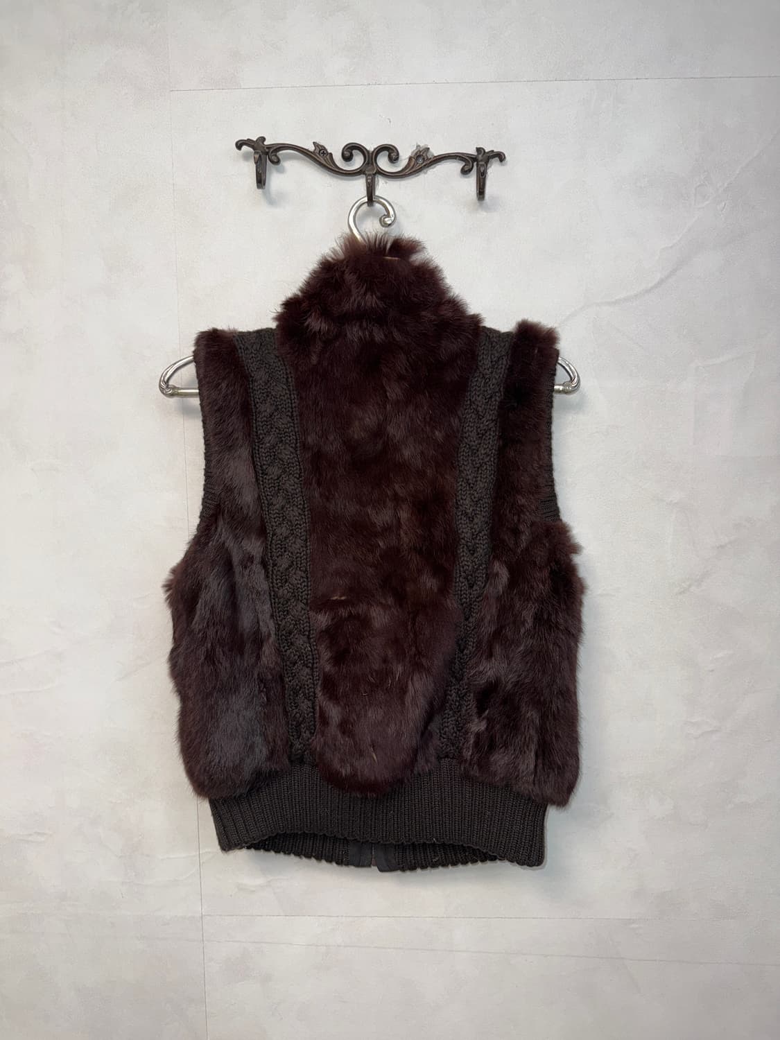 Red brown rabbit fur twist knit vest 상품이미지3