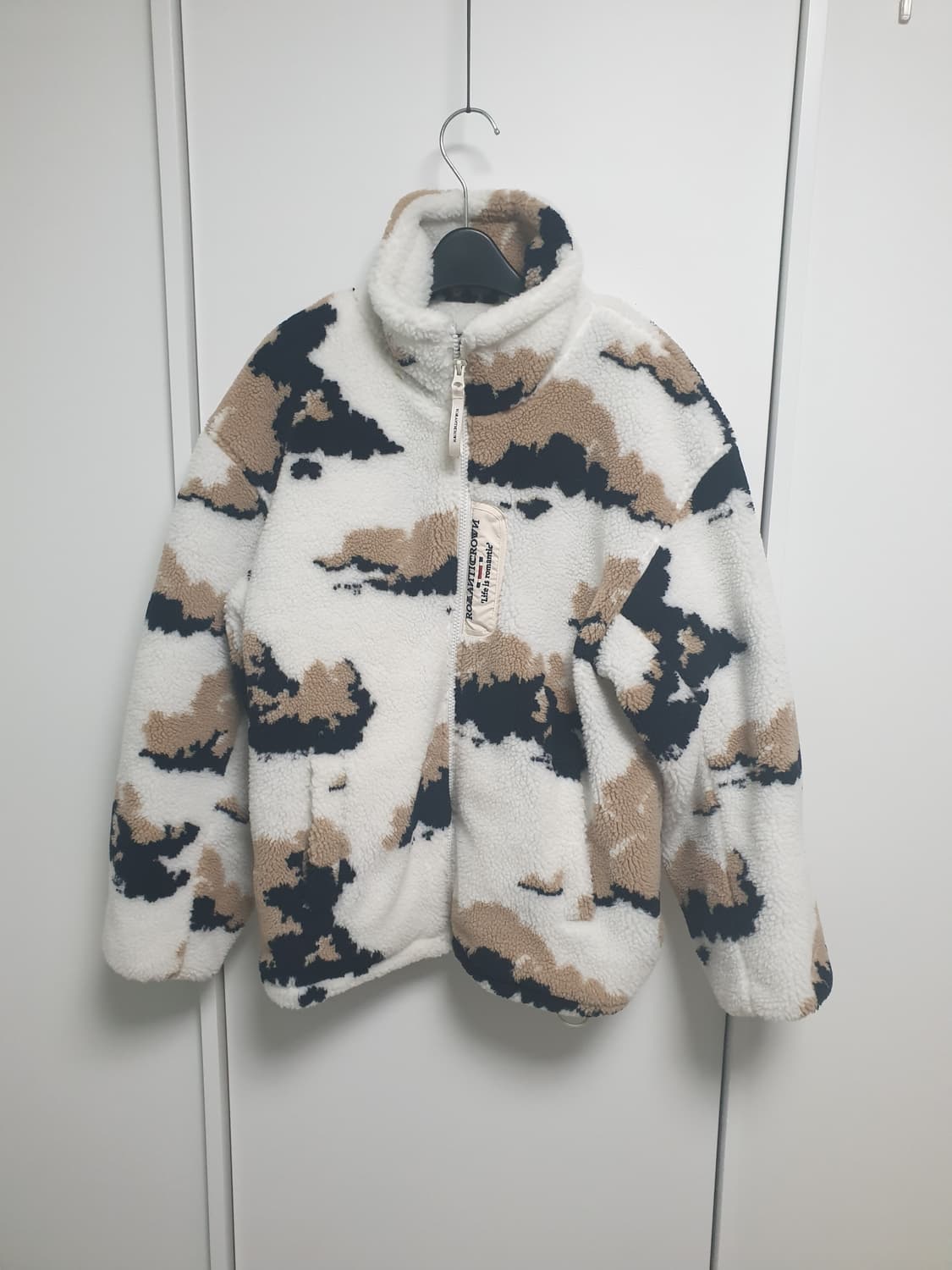 로맨틱크라운 클라우드 플리스 자켓_오트밀 상품이미지1