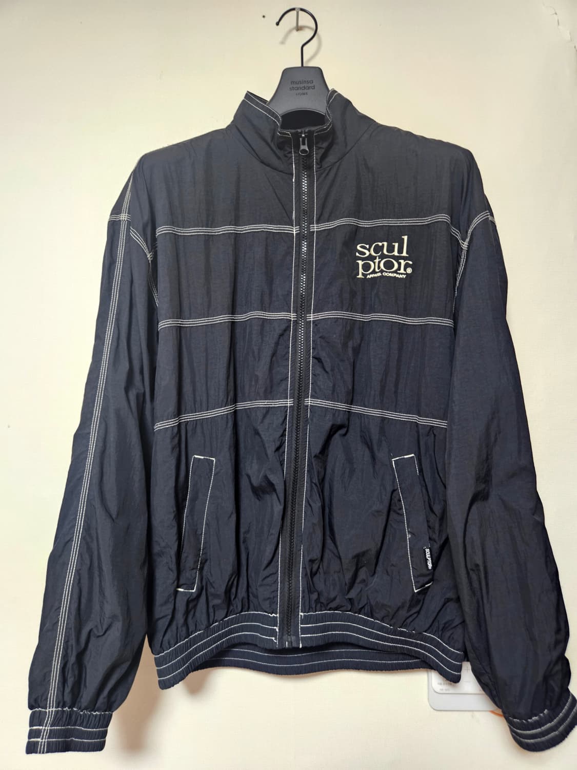 [UNISEX] Triple Stitched Windbreaker 상품이미지1