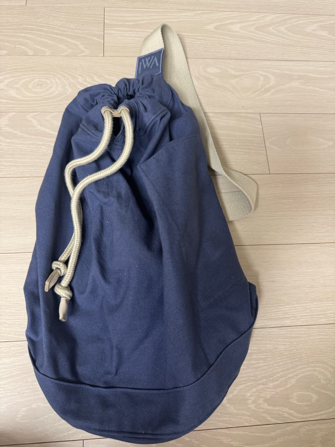 유니클로 앤더슨 숄더백 상품이미지1