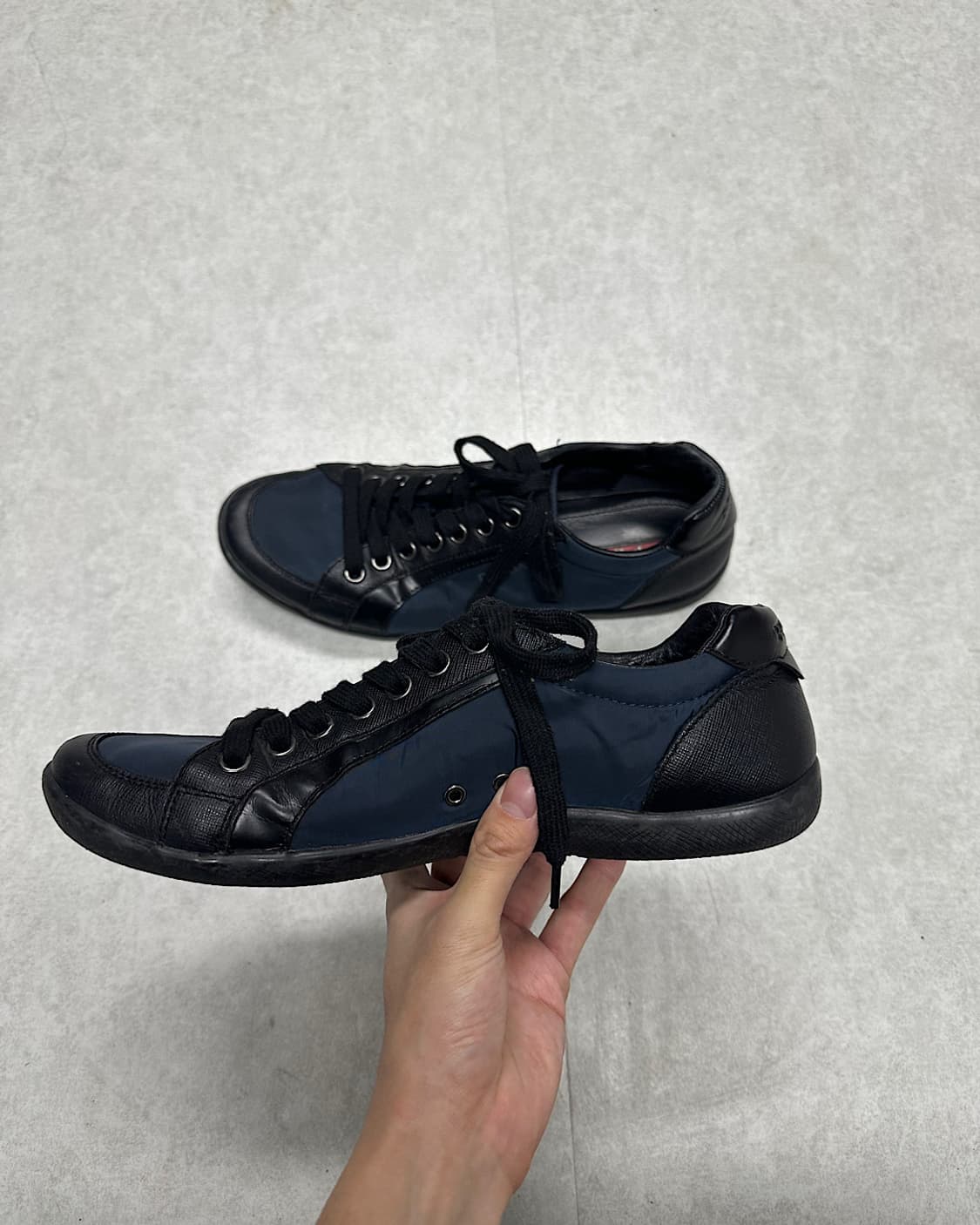 프라다 스포츠 레더 나일론 스니커즈   상품이미지8