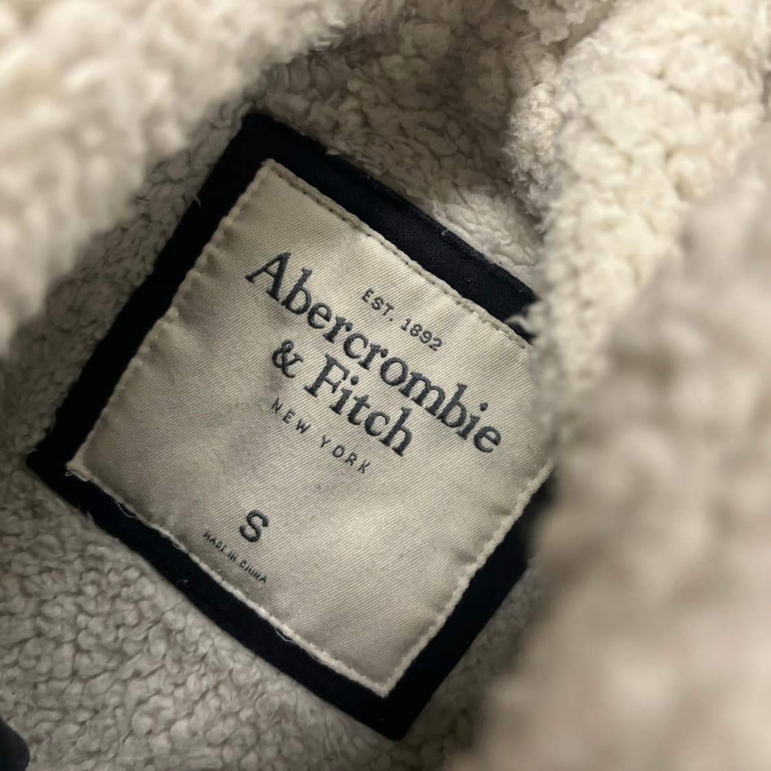 아베크롬비 네이비 양털 후드집업 상품이미지5