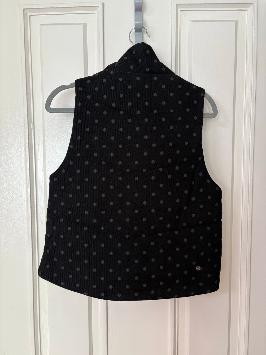 더뮤지엄비지터 도트조끼 상품이미지2