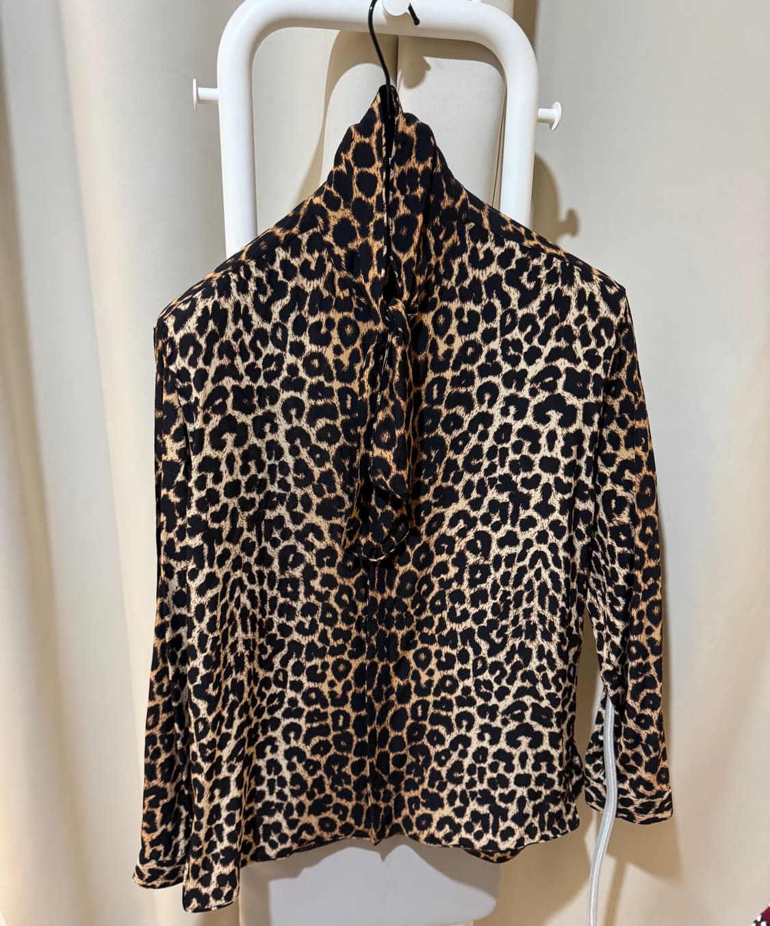 생로랑 레오파드 타카 패턴 실크  셔츠 상품이미지7