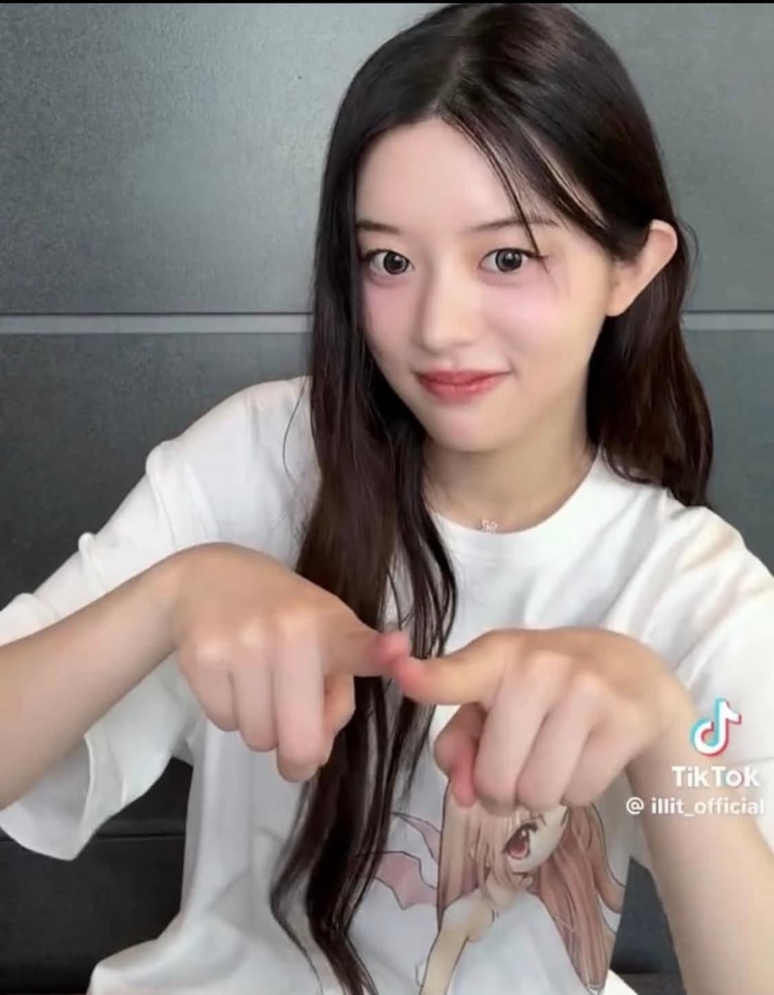 (아일릿 민주 착용) 나비버스 드리밍 티 상품이미지2