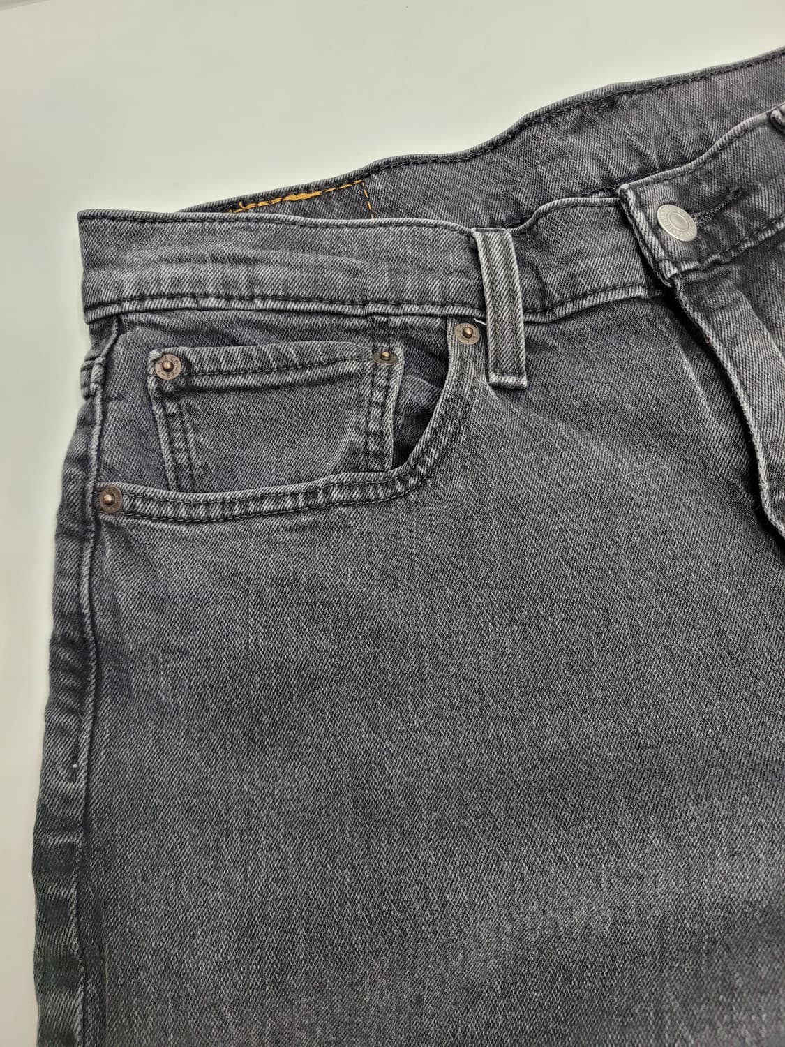 LEVI'S 리바이스 541 데님 블랙진/ 남 32 스판
 상품이미지4