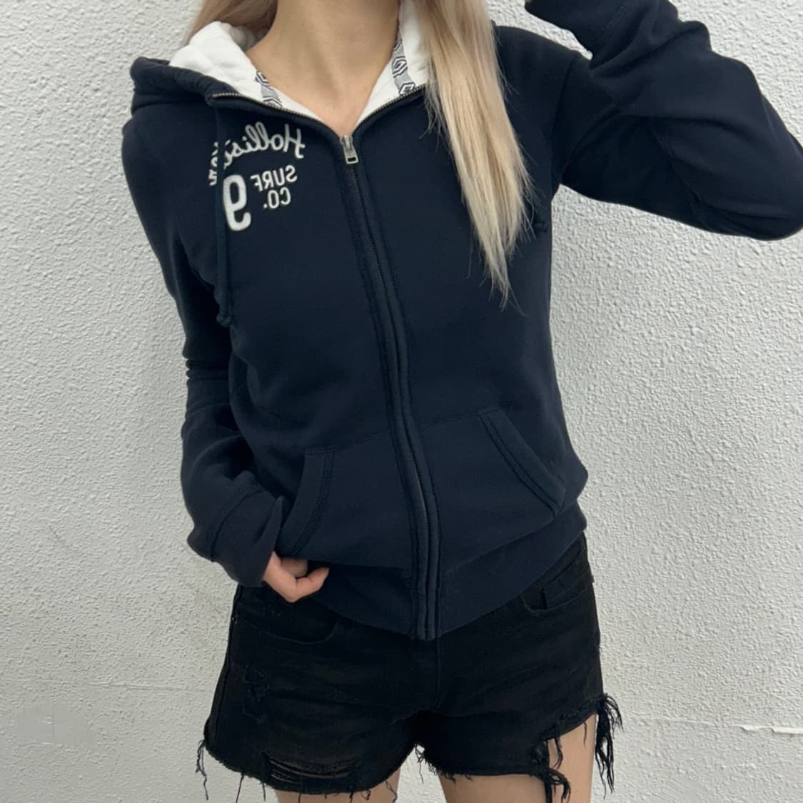 홀리스터 자수로고 네이비 후드집업 S 상품이미지1