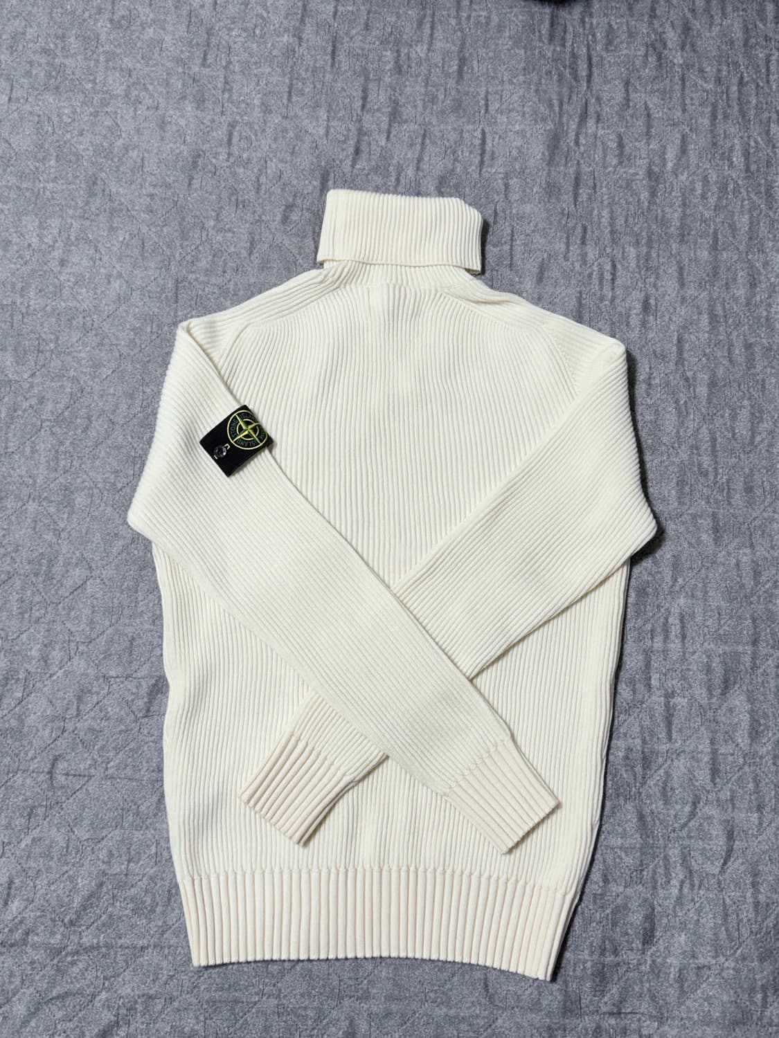 스톤아일랜드 터틀넥 니트 상품이미지1