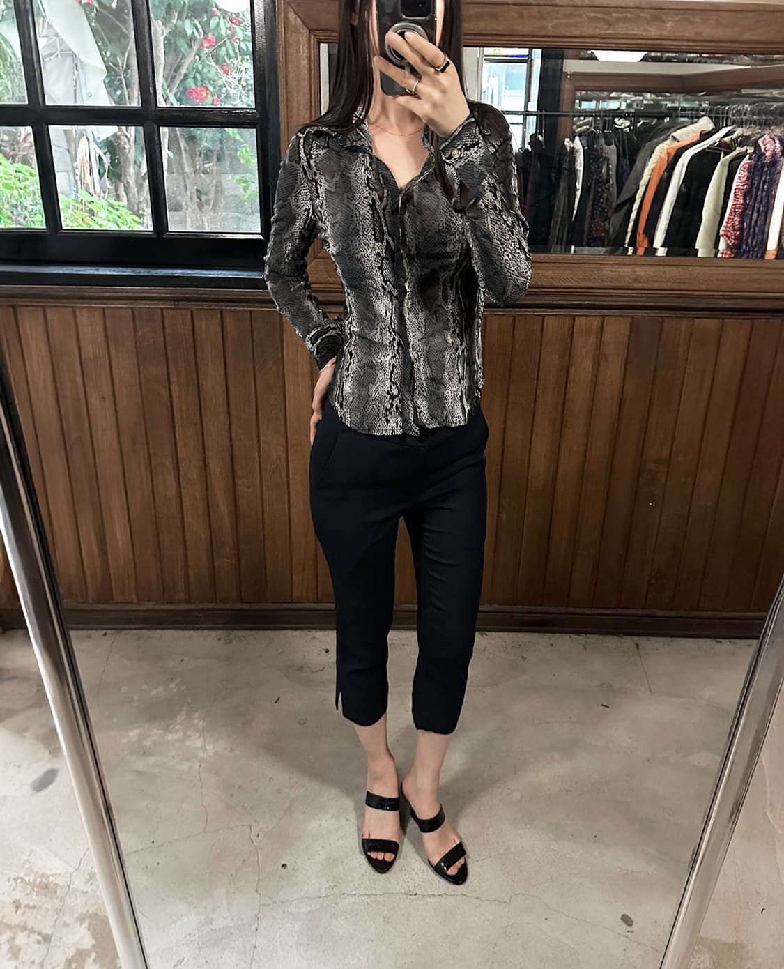 JPV python slim blouse 상품이미지3