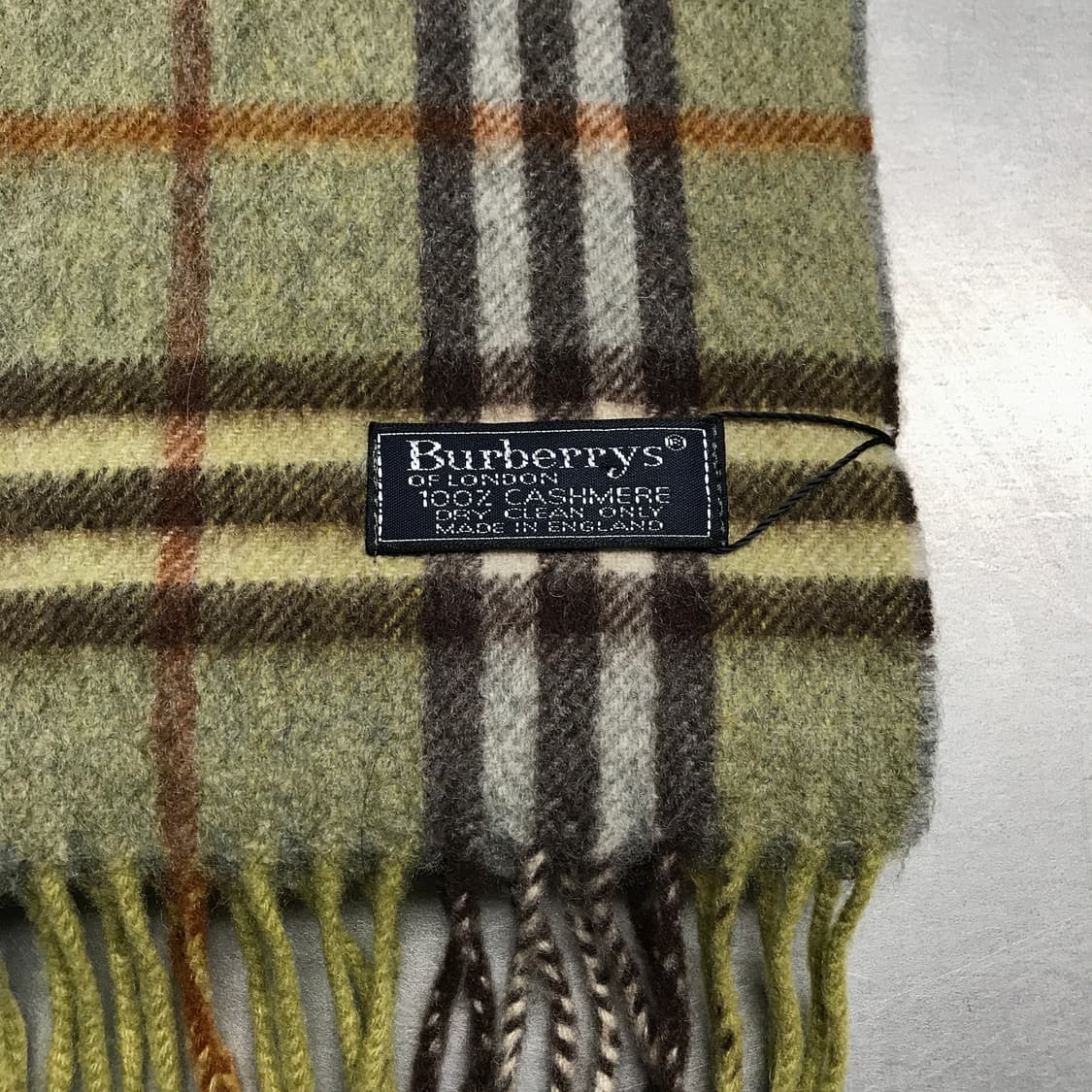 버버리 정품 캐시미어 머플러 카키 상품이미지4