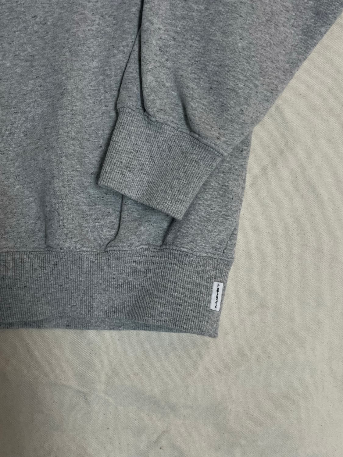 디스이즈네버댓 맨투맨  상품이미지3