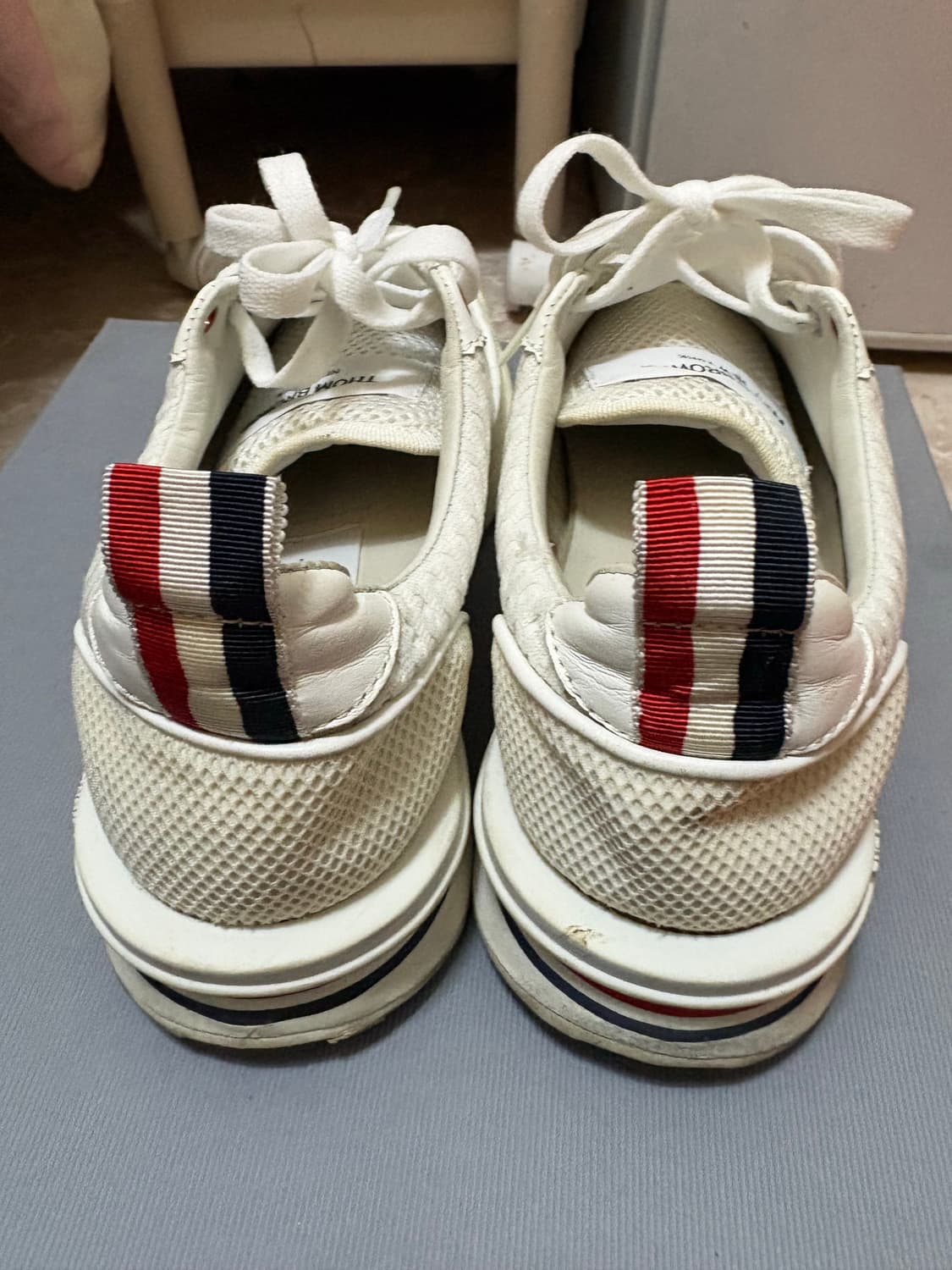 톰브라운 테크러너 220 상품이미지5