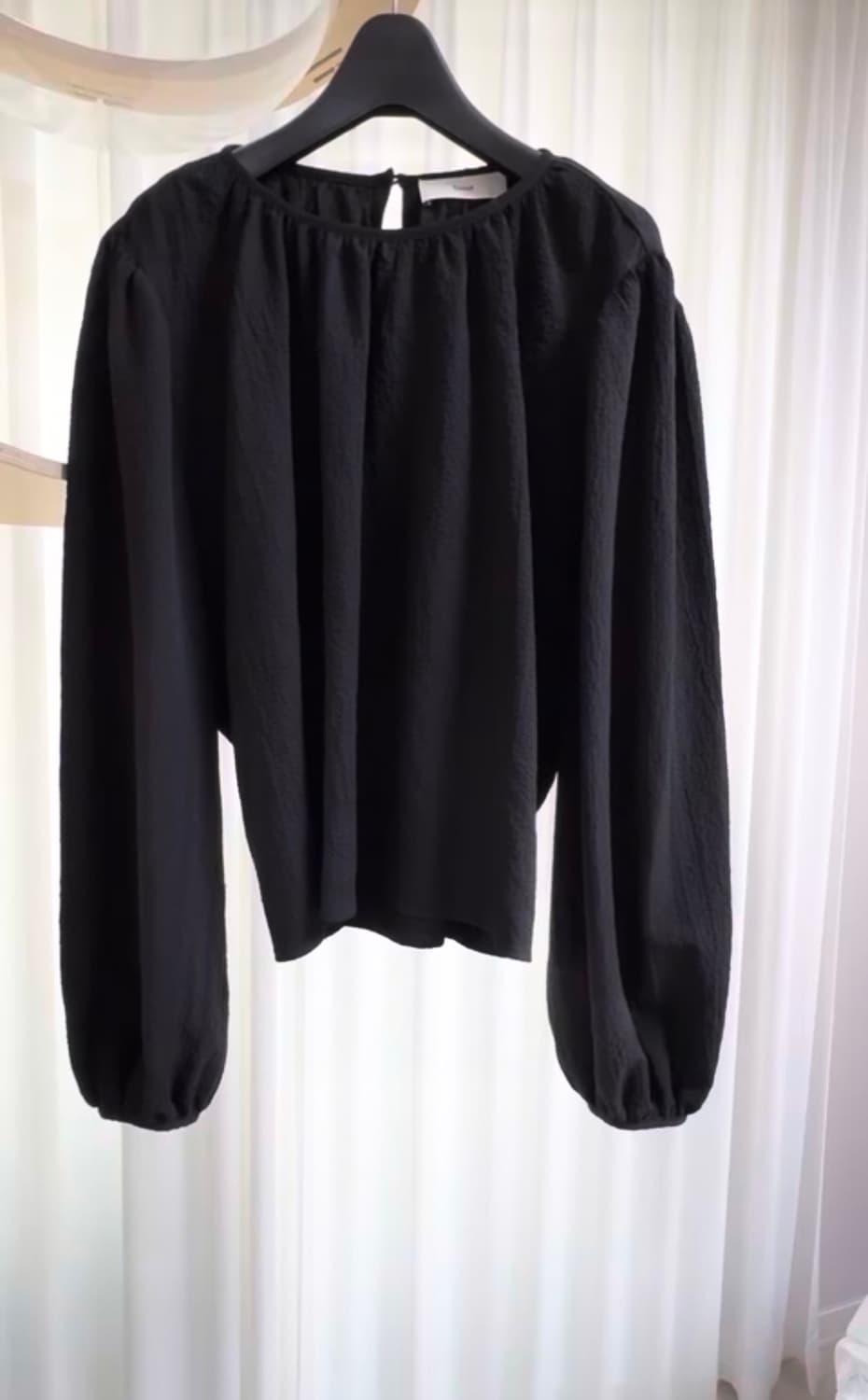 던스트 셔링 볼륨 블라우스 m 상품이미지8