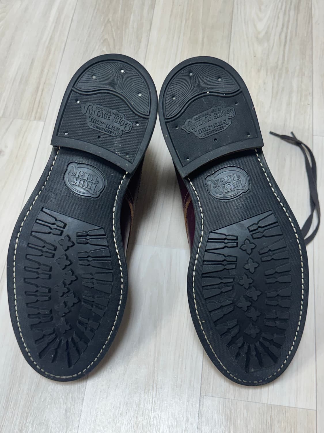 [Ticktock] 틱톡 탱커부츠 버건디 티코어 상품이미지7