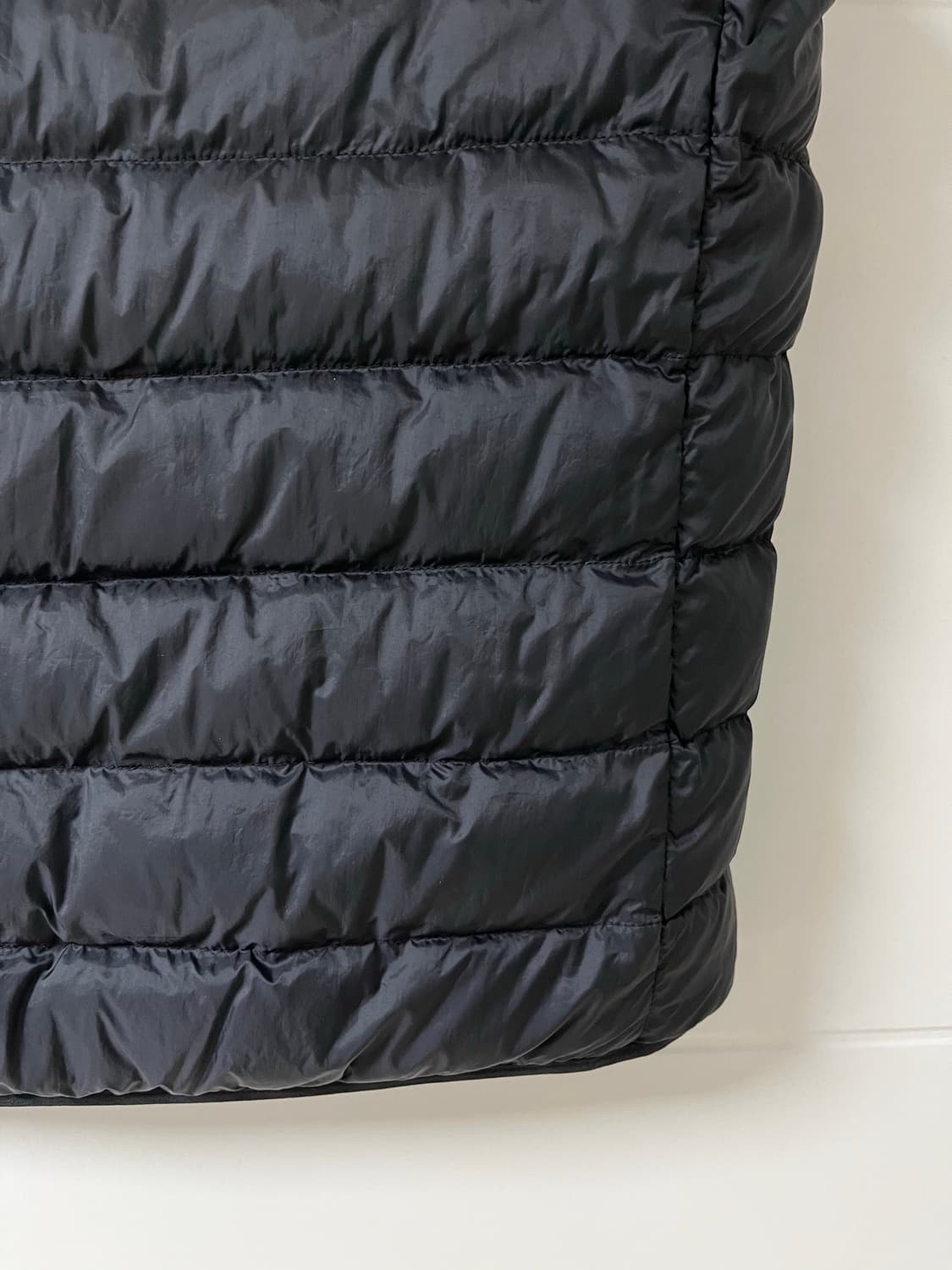 유니클로 경량 패딩 조끼 울트라 상품이미지8