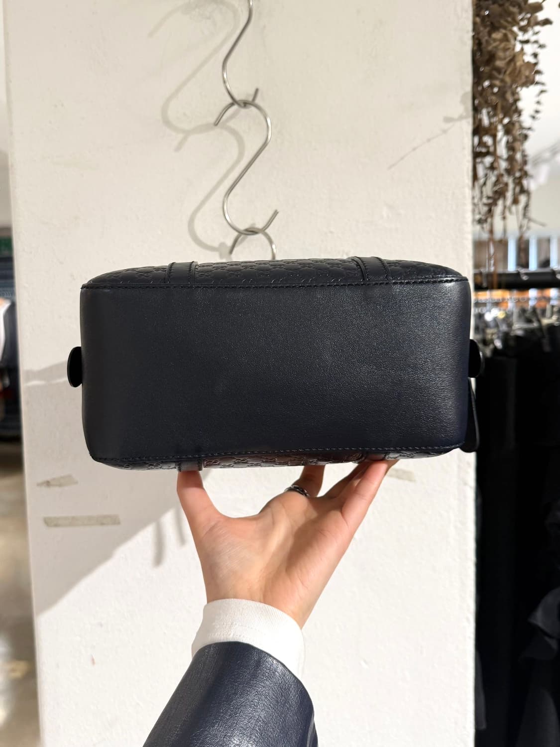 구찌 네이비 마이크로시마 스몰 토트백 상품이미지6