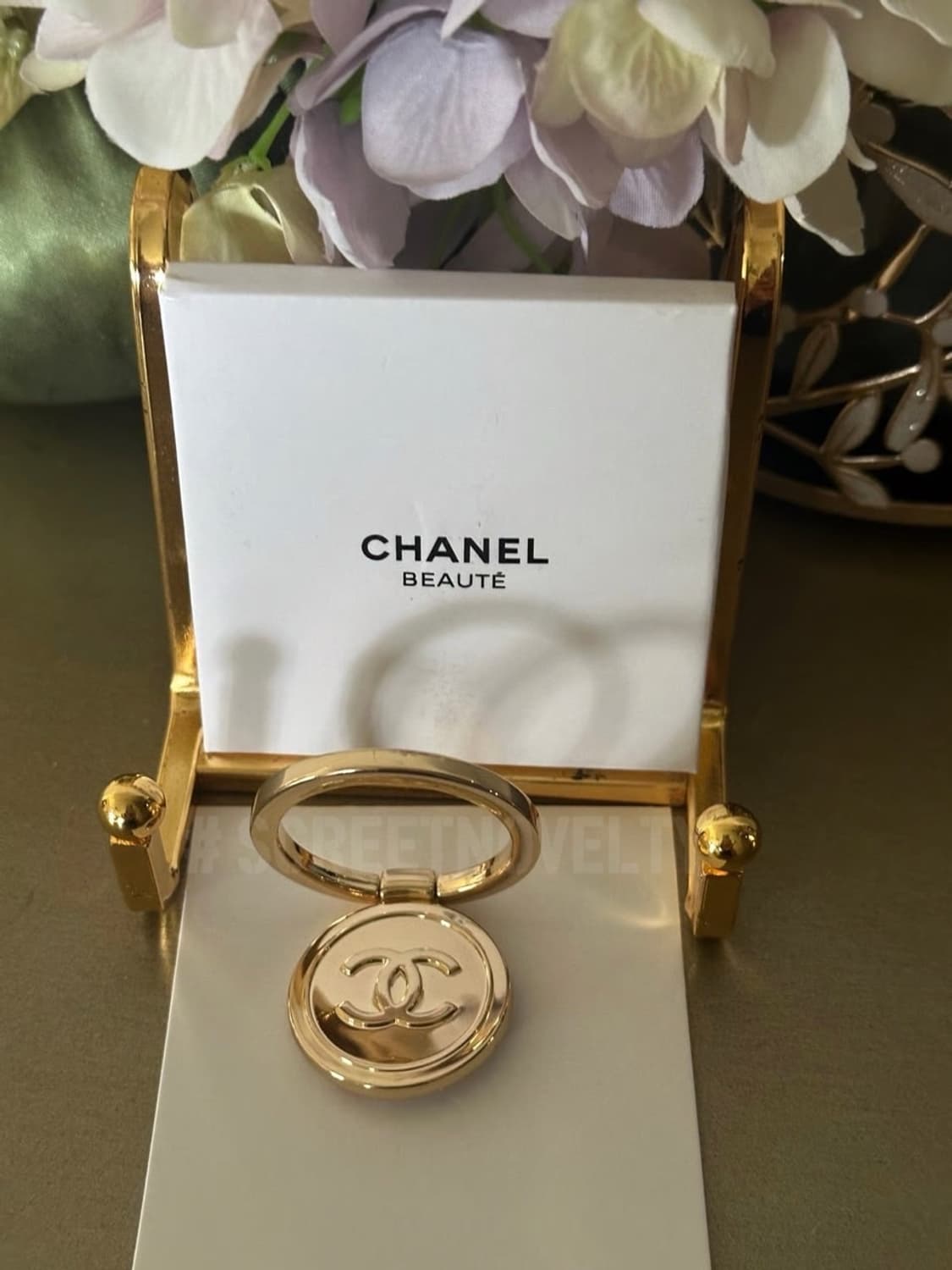 샤넬뷰티 VIP 그립톡 골드 상품이미지2