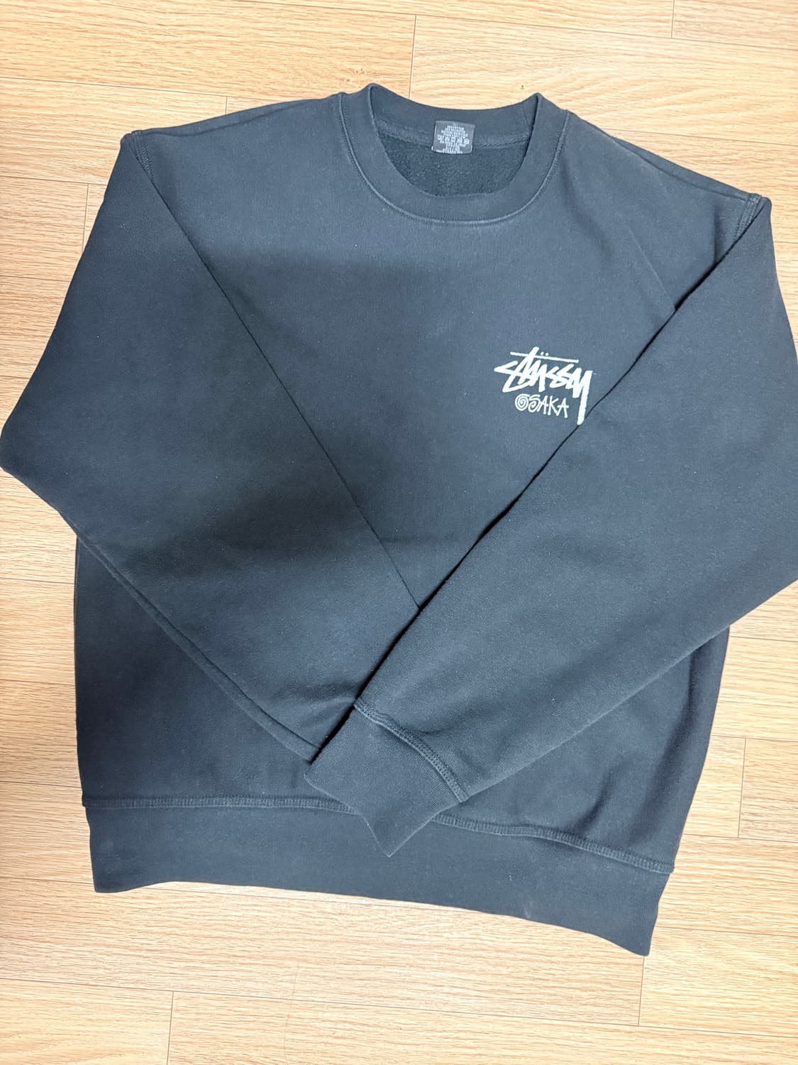 스투시 오사카 맨투맨 상품이미지1