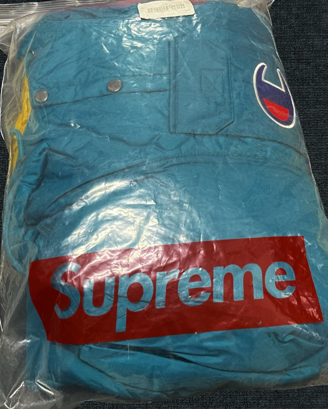 슈프림 x 챔피온 풀오버파카 상품이미지6