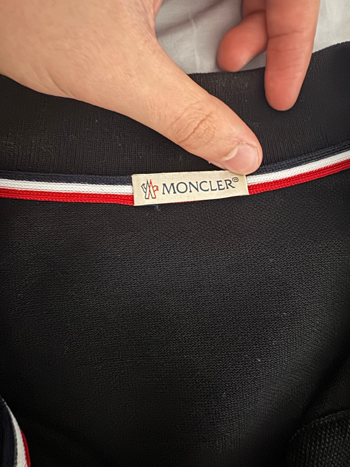 몽클레어 카라티 블랙 M 상품이미지3