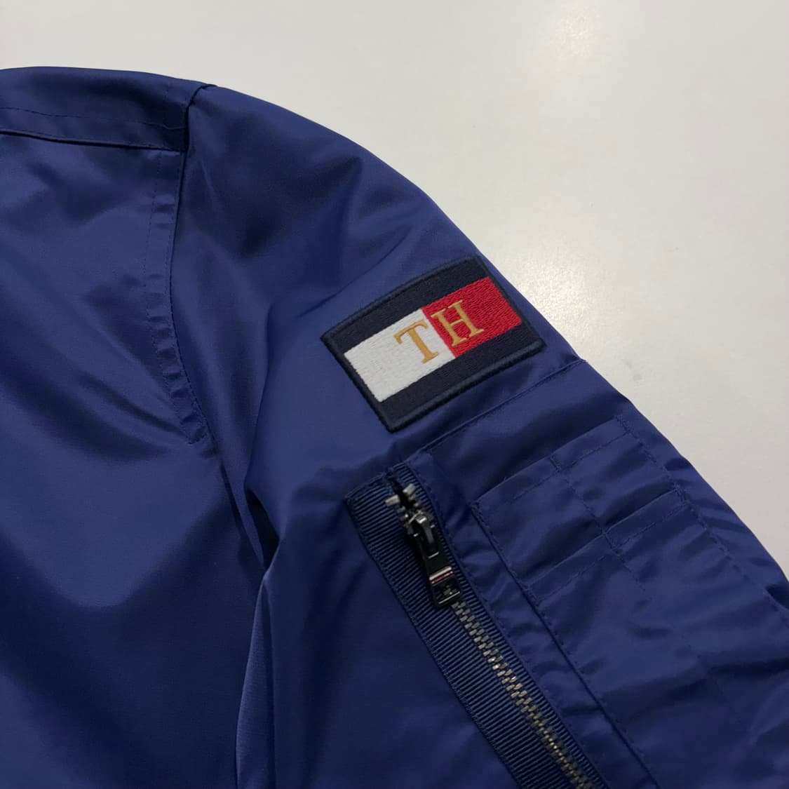[M] 타미힐피거 빅로고 자수 봄버 자켓 네이비 D798 상품이미지4