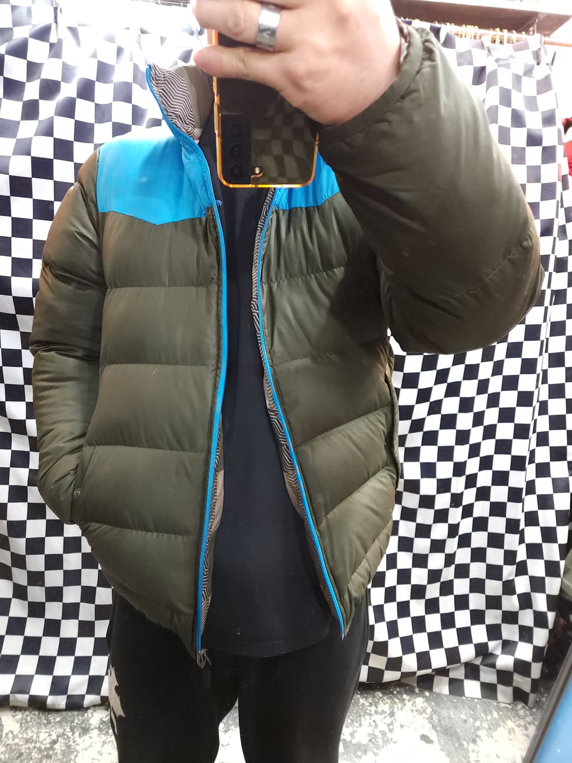 나이키 리버시블 오리털 패딩 점퍼
​
 상품이미지10