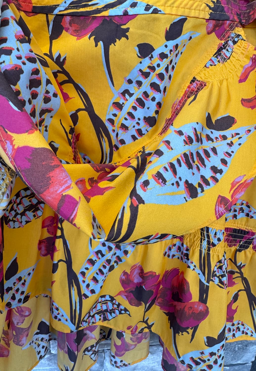 새상품 A.L.C. 랩 스커트 00사이즈 (44사이즈)옐로우 플라워 패턴 상품이미지9