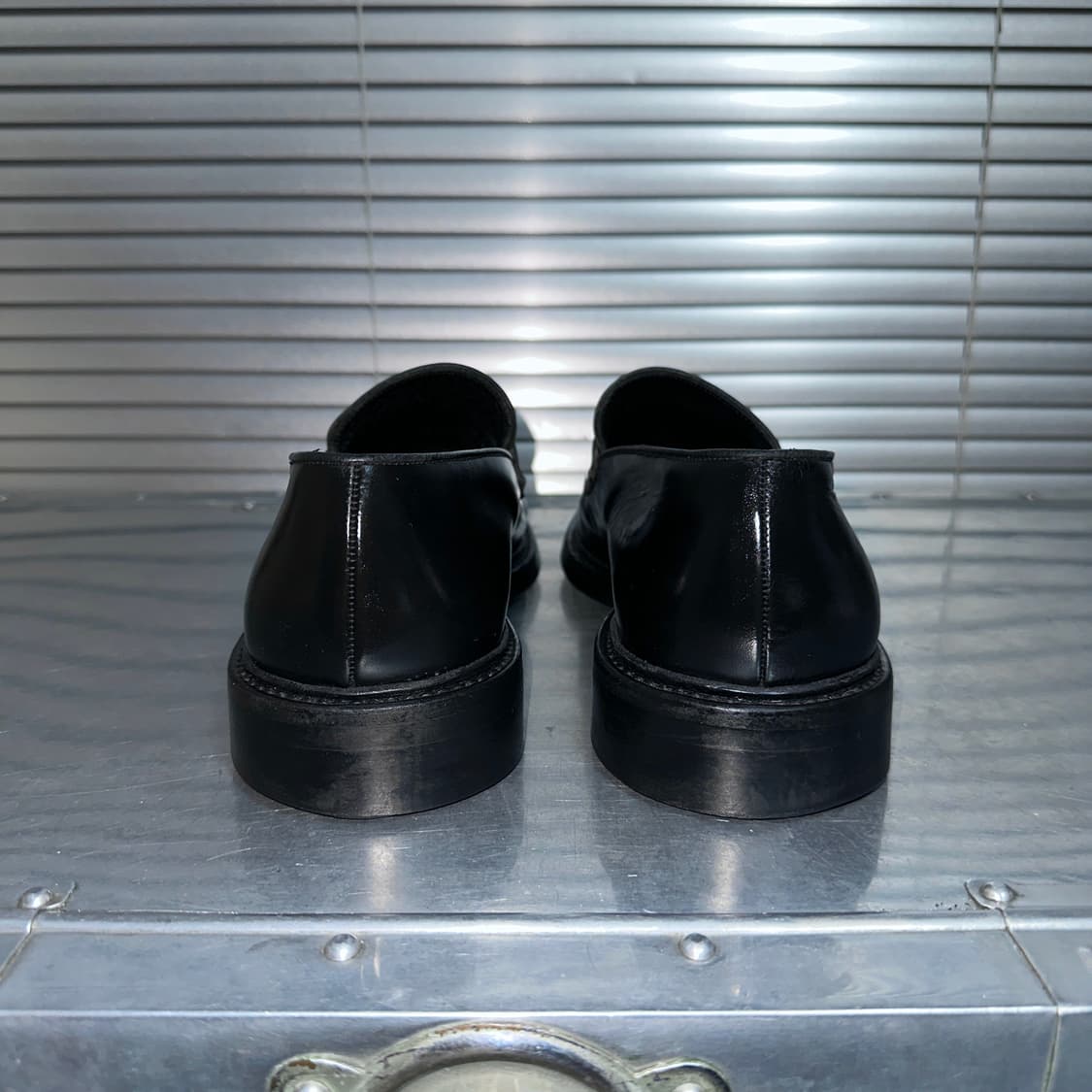 00s 빈티지 프라다 가죽 스톰퍼 로퍼 상품이미지5