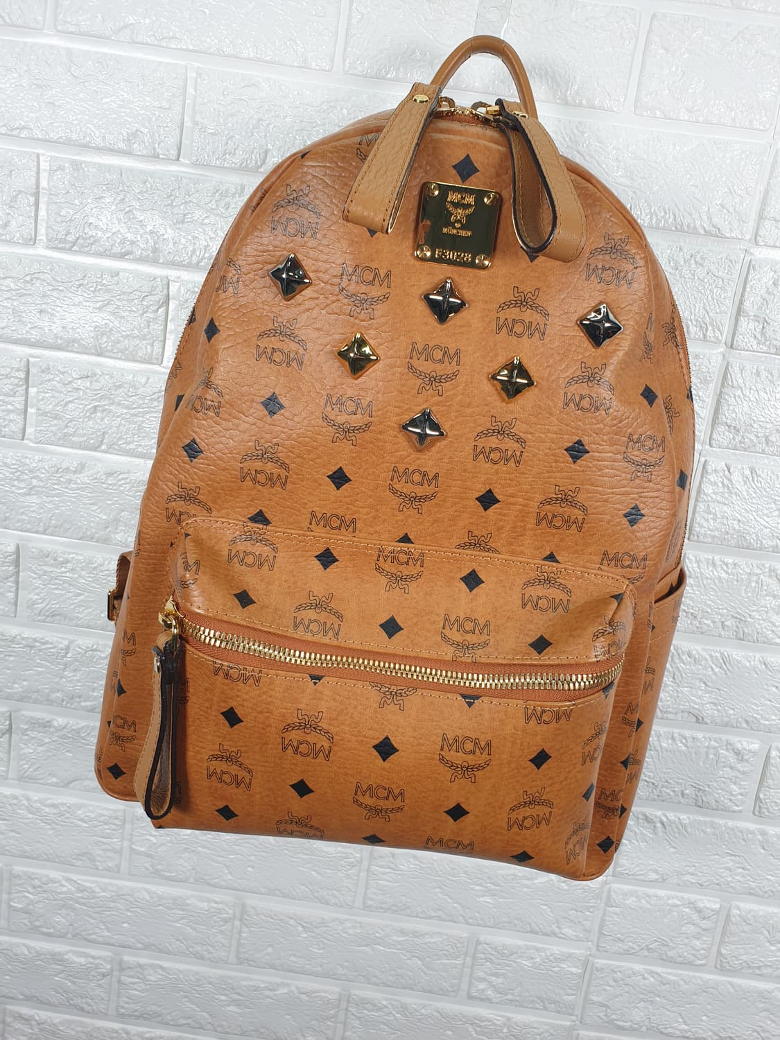 MCM 스타크 미디엄 백팩(MWT5STU04) 상품이미지3
