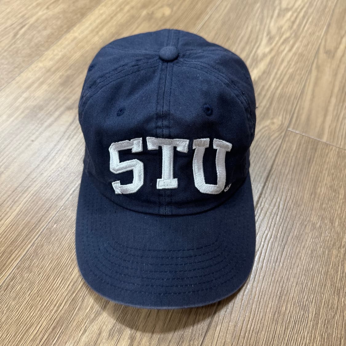 스투시 스투 아치 스트립백 캡 네이비 상품이미지1