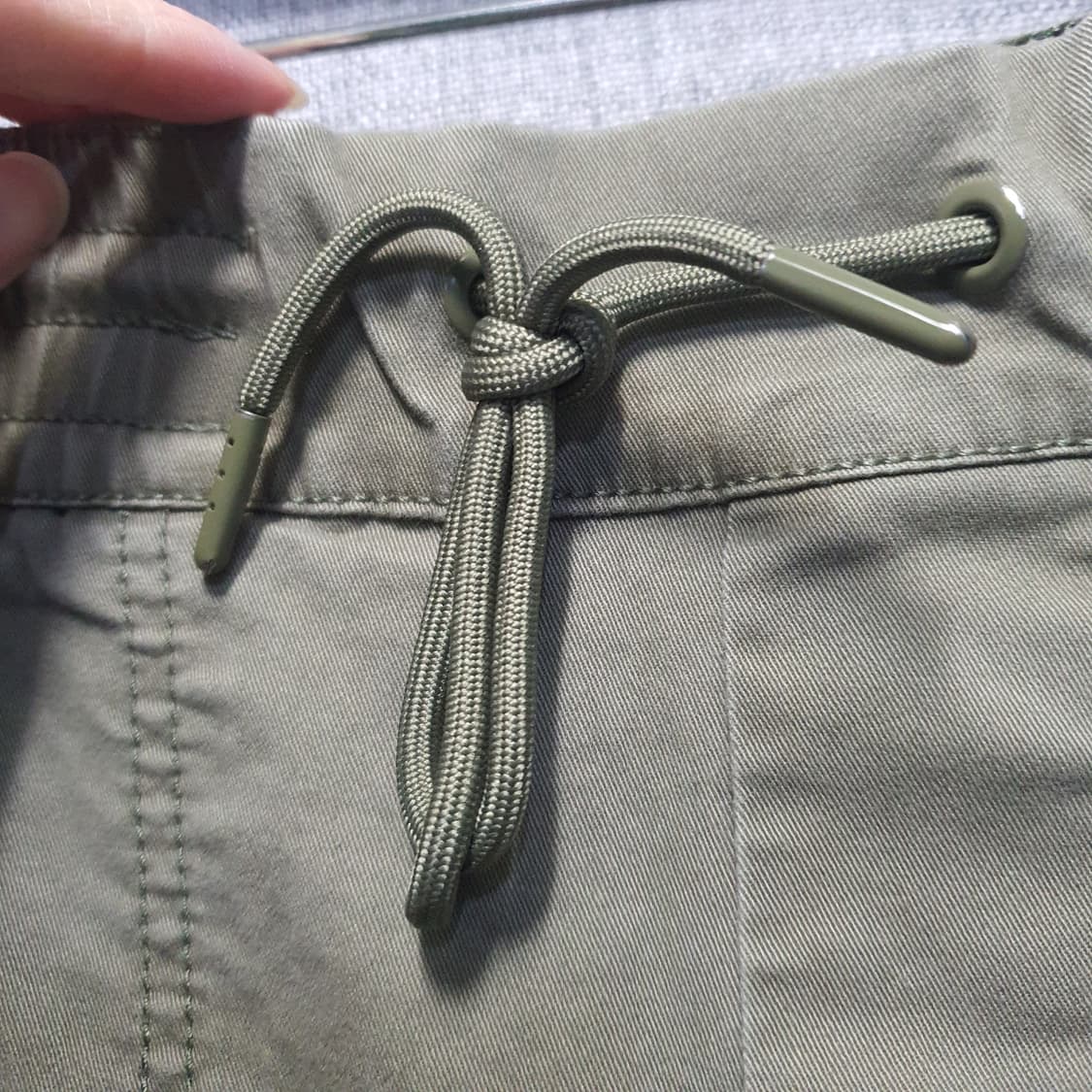 DKNY 디케이앤와이 카키 카고 조거팬츠  상품이미지4