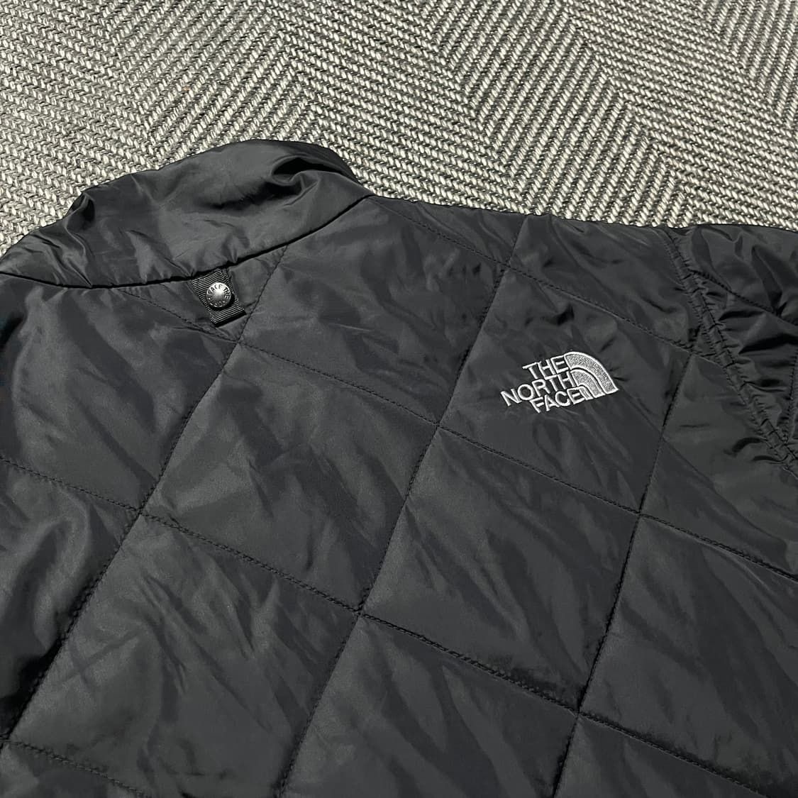 THE NORTH FACE 노스페이스 퀄팅 경량 패딩 상품이미지4