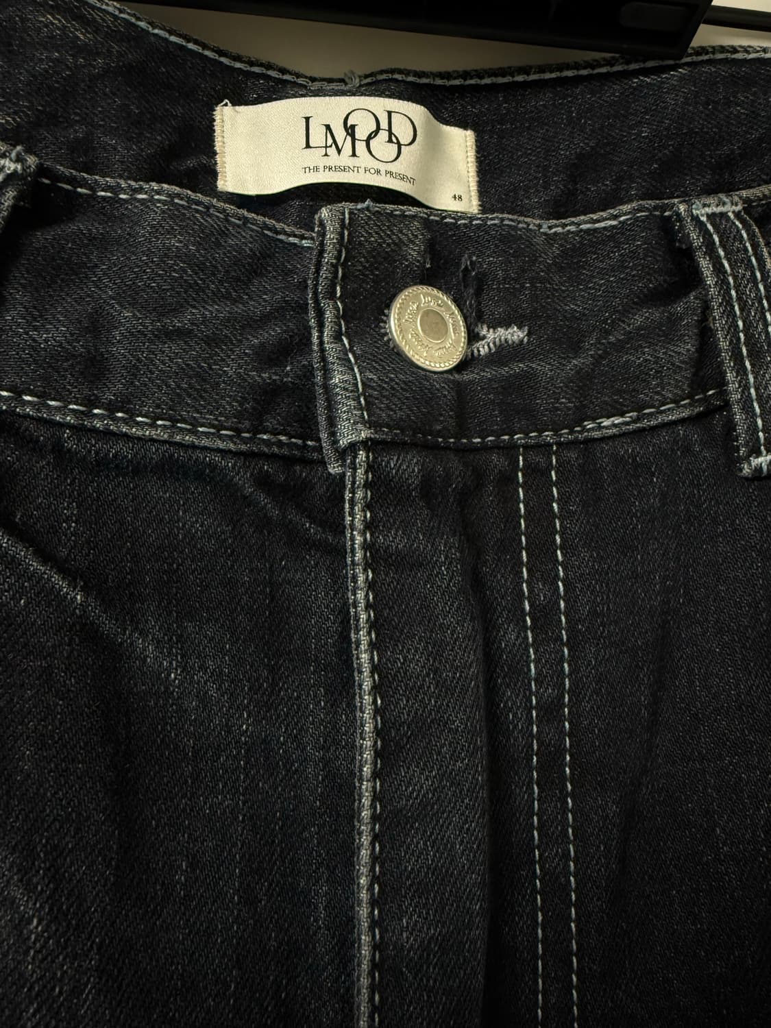 [48] 엘무드 슬래시 플레어 데님 부츠컷 팬츠 - 트루 블루 상품이미지4