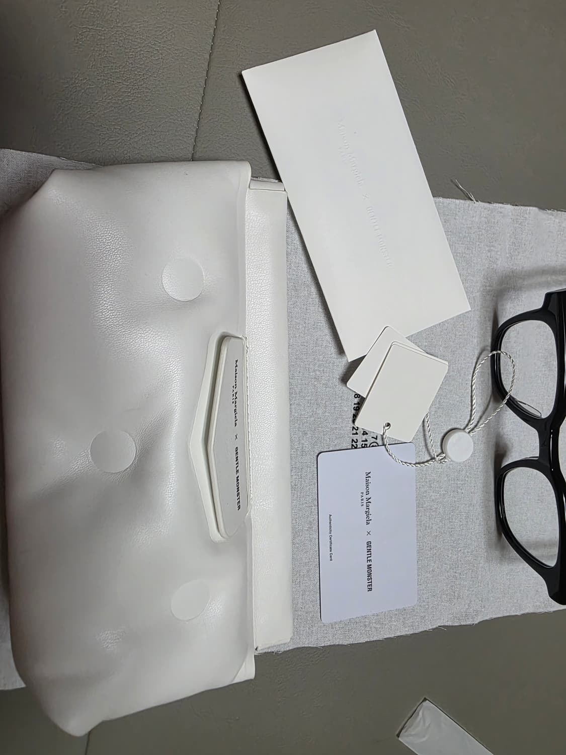 젠틀몬스터 메종 마르지엘라 MM010 블랙 상품이미지7