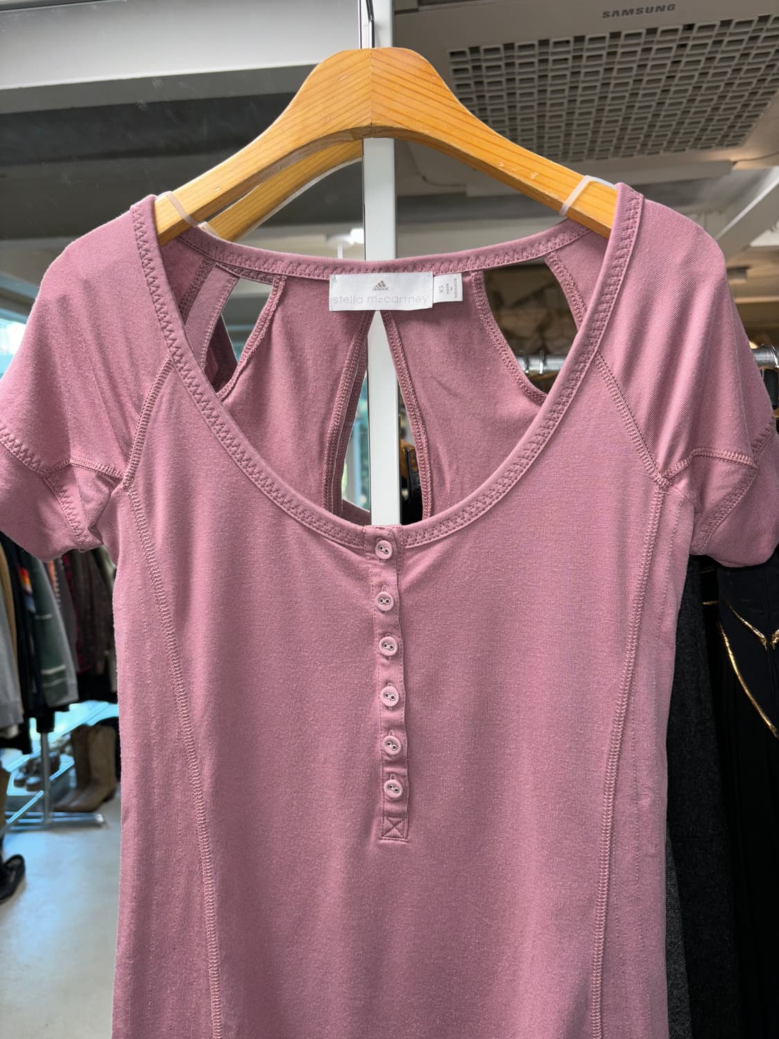 아디다스 스텔라 매카트니 컷아웃 티셔츠 상품이미지3