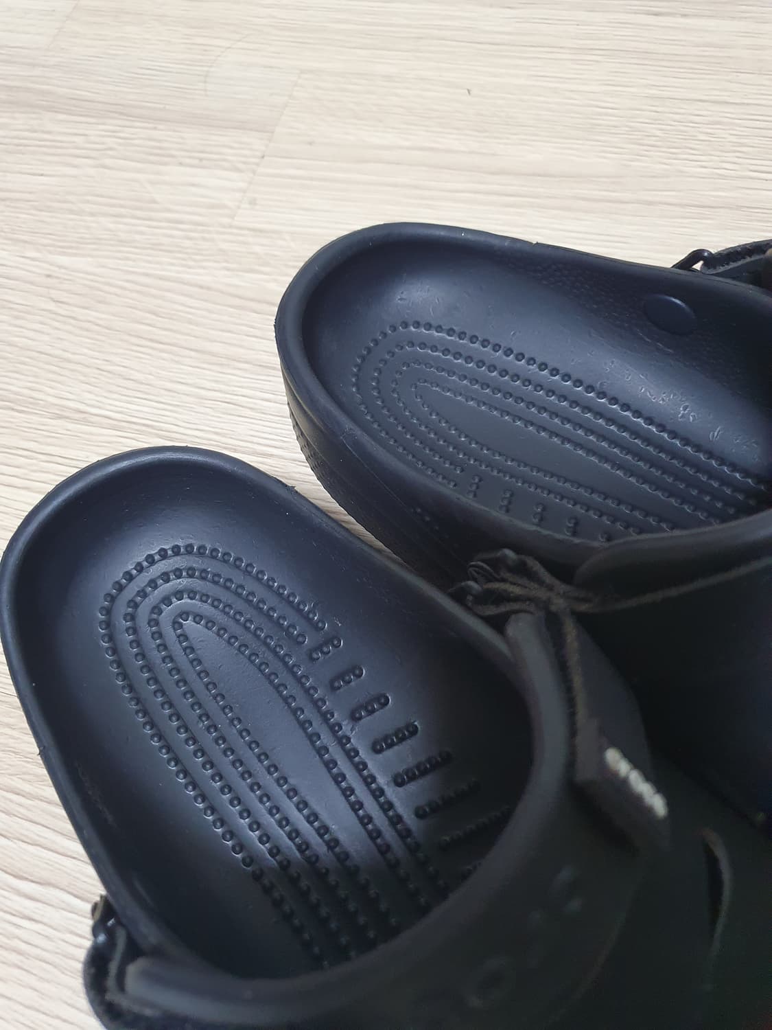 크록스 유콘 슬리퍼 265 상품이미지8