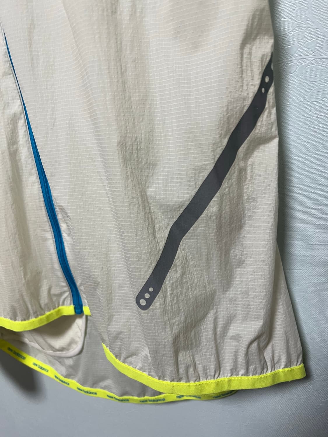 뉴발란스 러닝 바람막이 95 상품이미지3