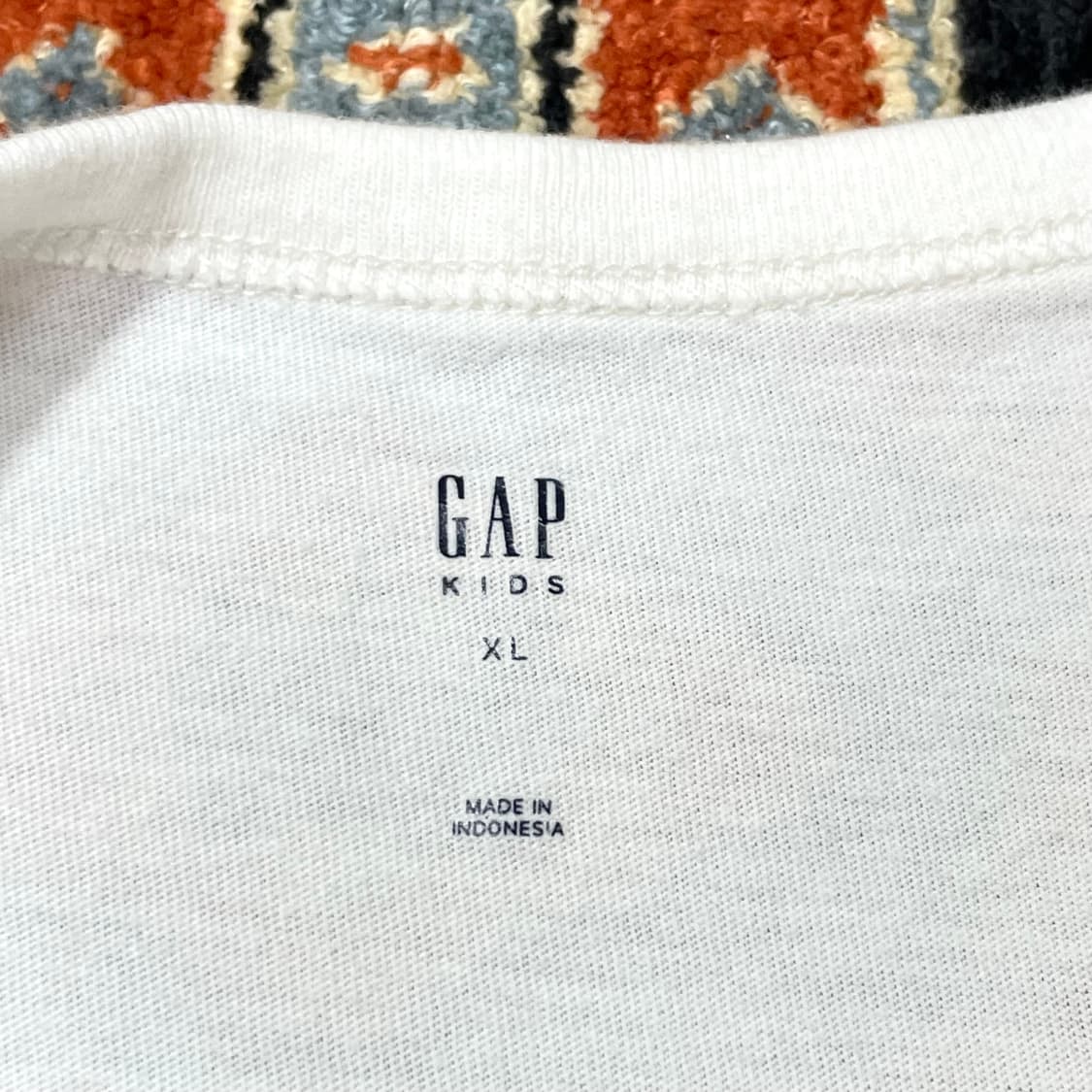 갭 gap 프라이드 레인보우로고 화이트 반팔 티셔츠 여성XS 상품이미지3